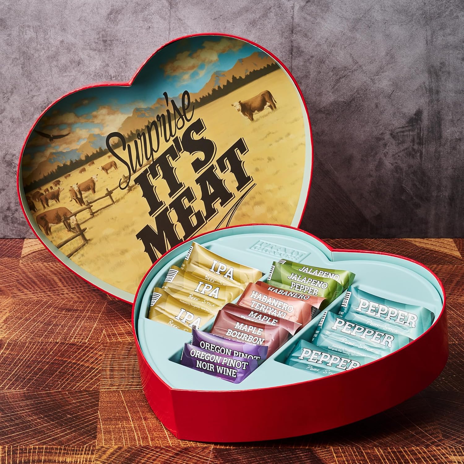 Man Crates Gift for Men – Meat Heart with 14 Beef & Pork Sticks – Heart-Shaped Meat Snack Box for Him, Boyfriend, Husband