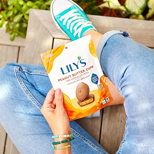 Miniatura 3 de LILY'S Tazas de mantequilla de maní estilo chocolate con leche sin azúcar añadido, bolsas de dulces, 3.2 onzas (12 unidades)