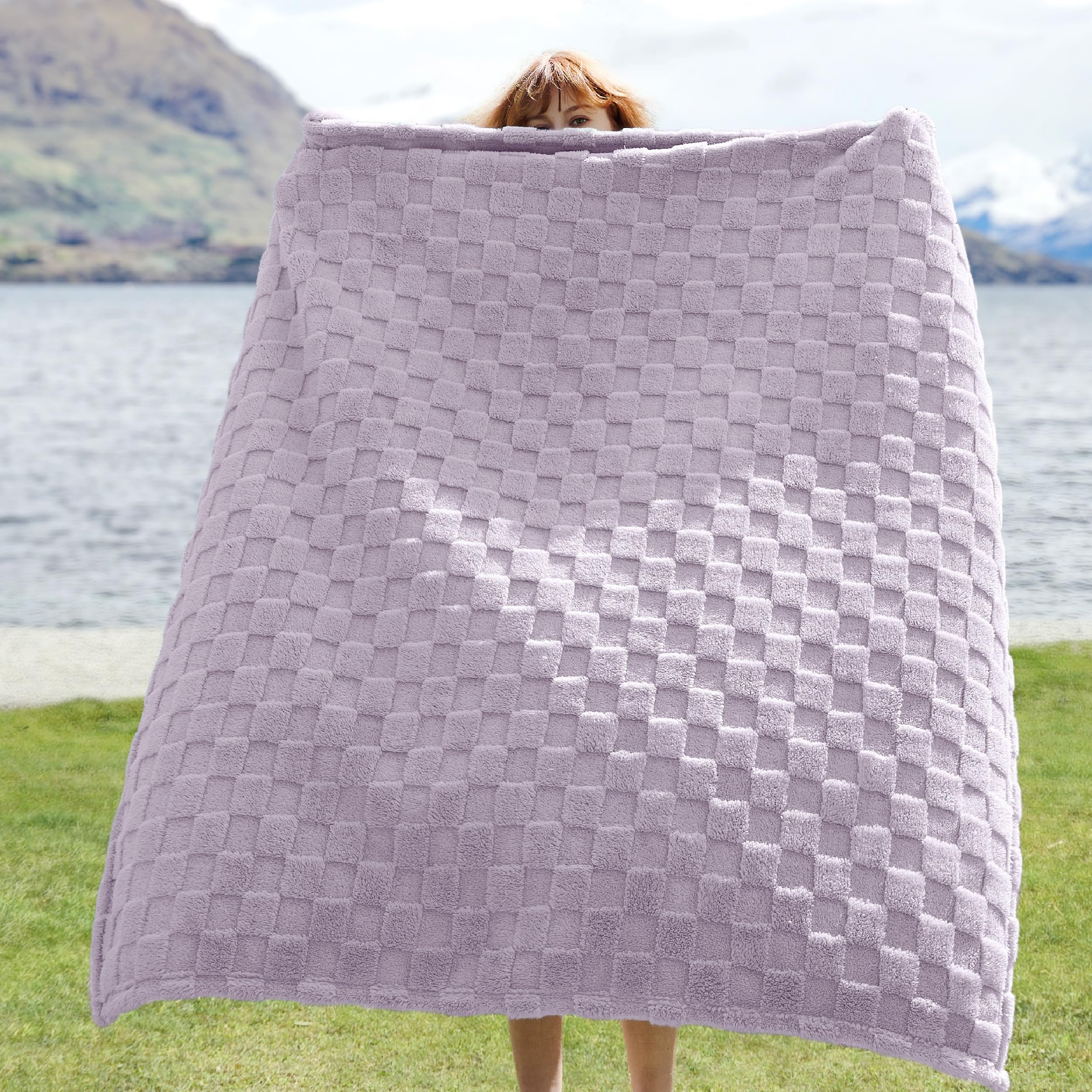 Amazon.com: Bedsure GentleSoft Lavender Fog Throw Blanket for