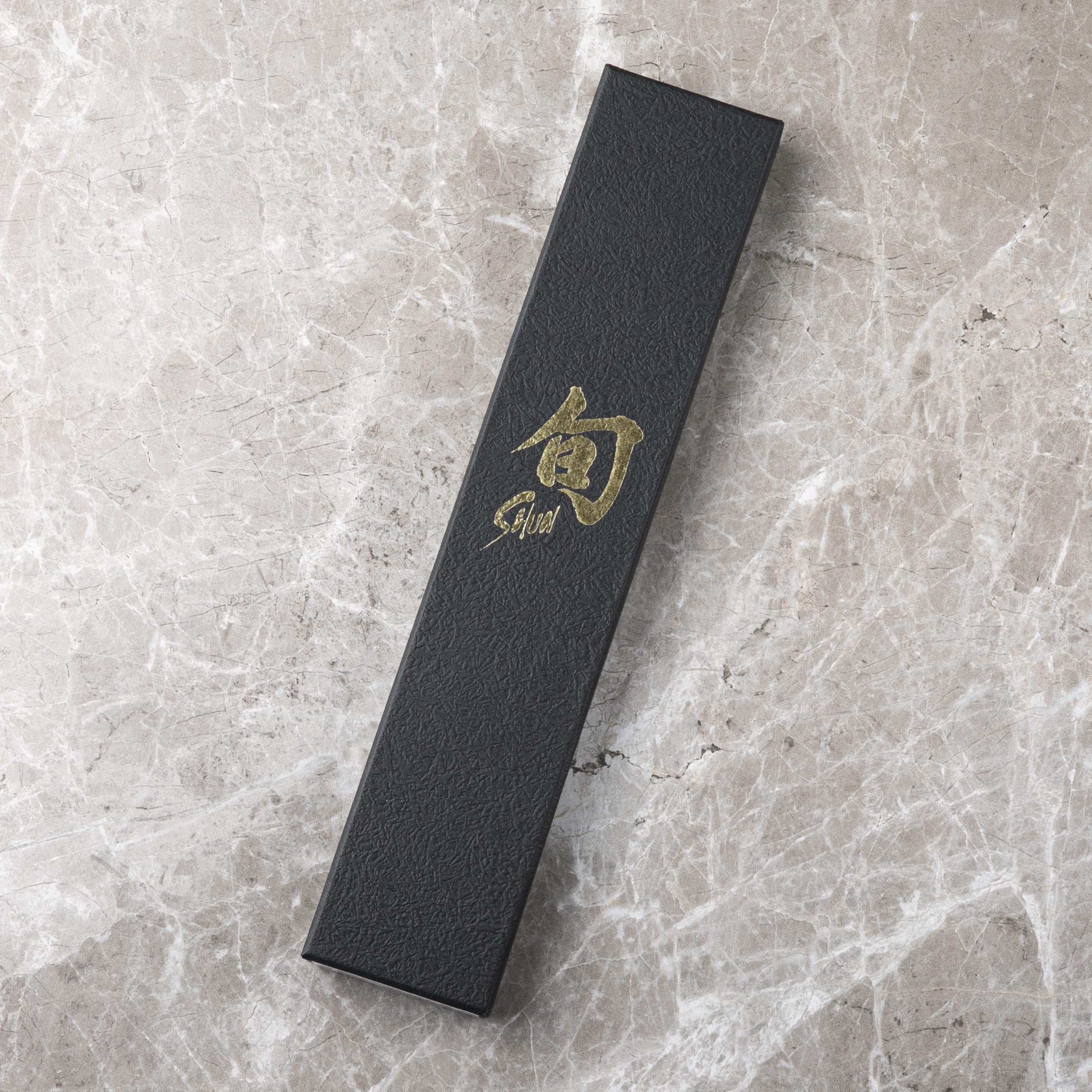 KAI Shun Classic White Santoku 18 cm longitud de la hoja - Cuchillo de Damasco 32 capas núcleo VG MAX - 61 (±1) HRC - Mango de madera Pakka - Hecho en Japón - cuchillo de cocina japonés forjado