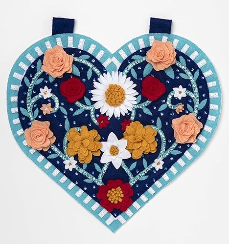 Miniatura 2 de Bucilla Kit de fieltro para colgar en la pared, 14.75 x 14.75 pulgadas, corazones de primavera con flores 3D