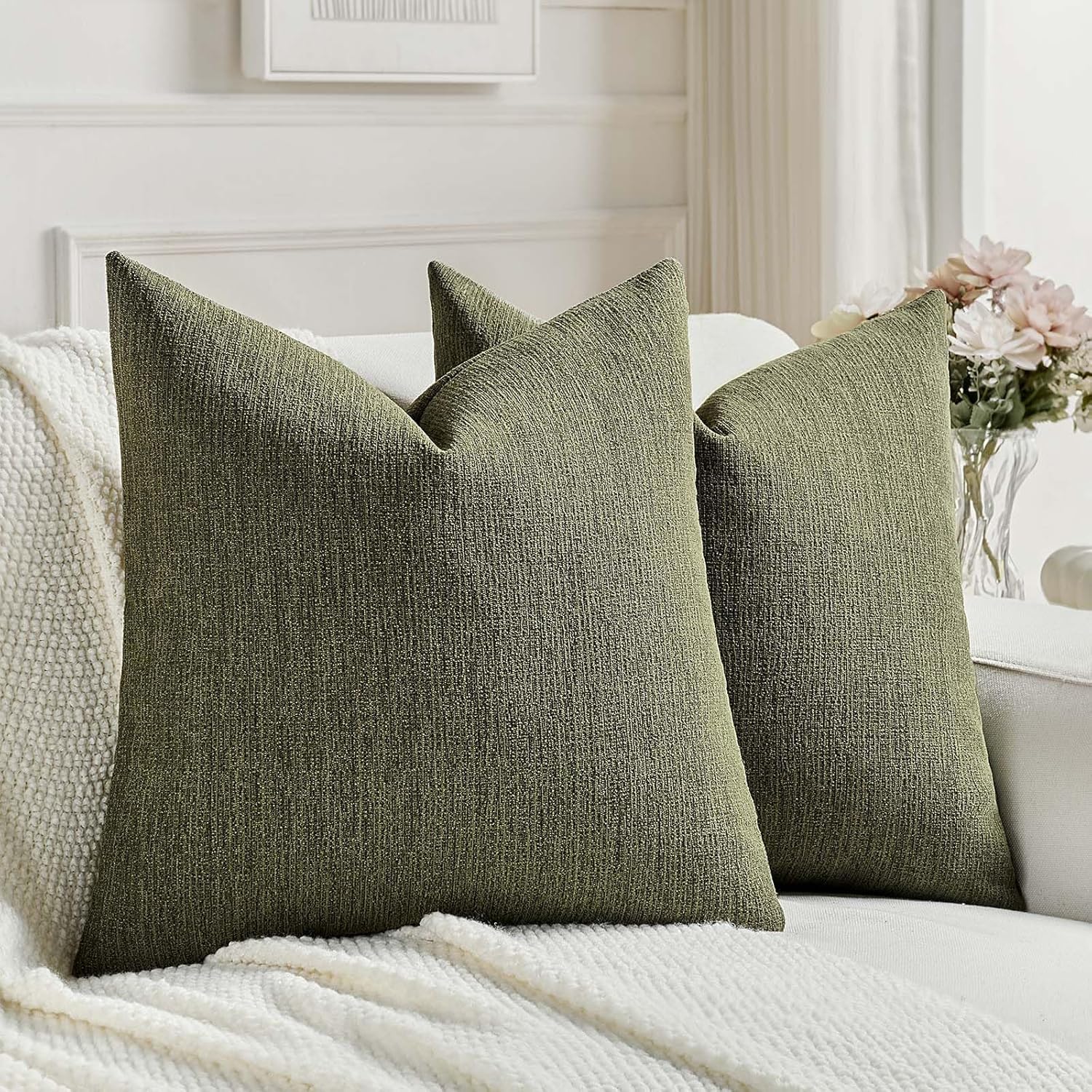 FUTEI Set of 2 Soft Chenille 40x40 cm Cushion Covers Textured Natural Faux Linen Scatter Pillow Covers 40 x 40 cm Farmhouse Accent for Sofa Bedroom Living Room, Moss Green — image 1