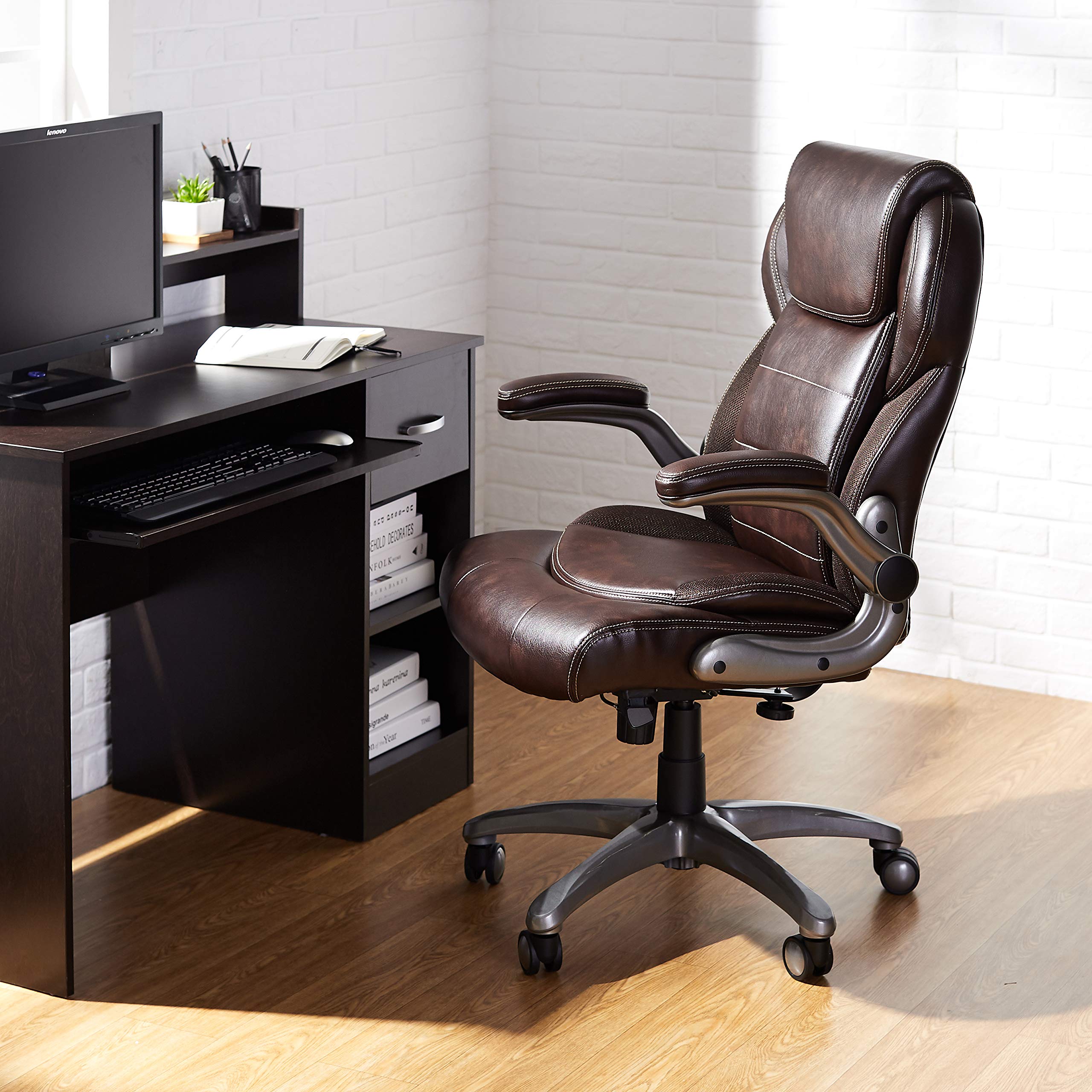 Ergonomic HighBack Bonded Leather Executive Chair