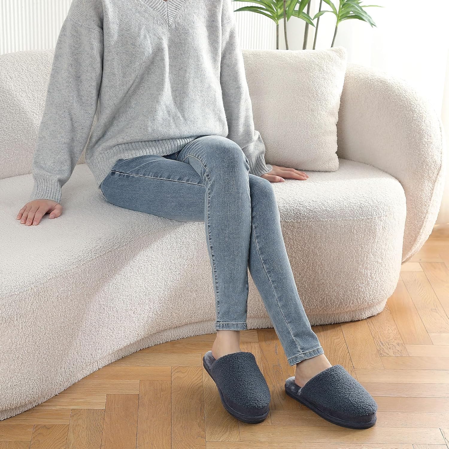 Parlovable Women's Memory Foam House Slippers - Polar Fleece Lining Non-Slip Indoor Shoes - Image 2