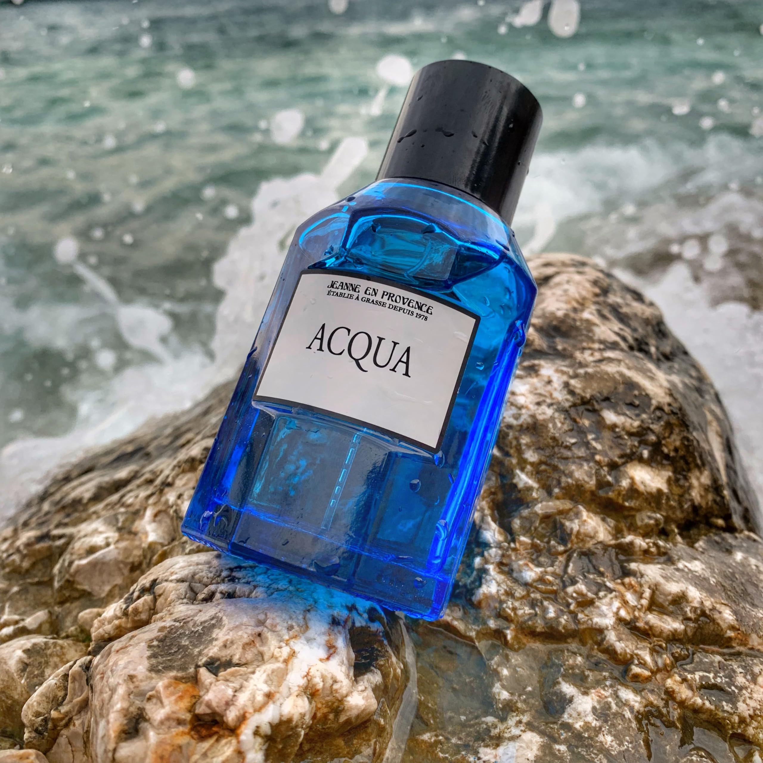 JEANNE EN PROVENCE - Cofanetto Regalo per Uomo - Acqua - Eau de toilette 100 ml + Gel doccia integrale 150 ml - Profumo Musc Santal - Prodotto e confezionato in Francia a Grasse