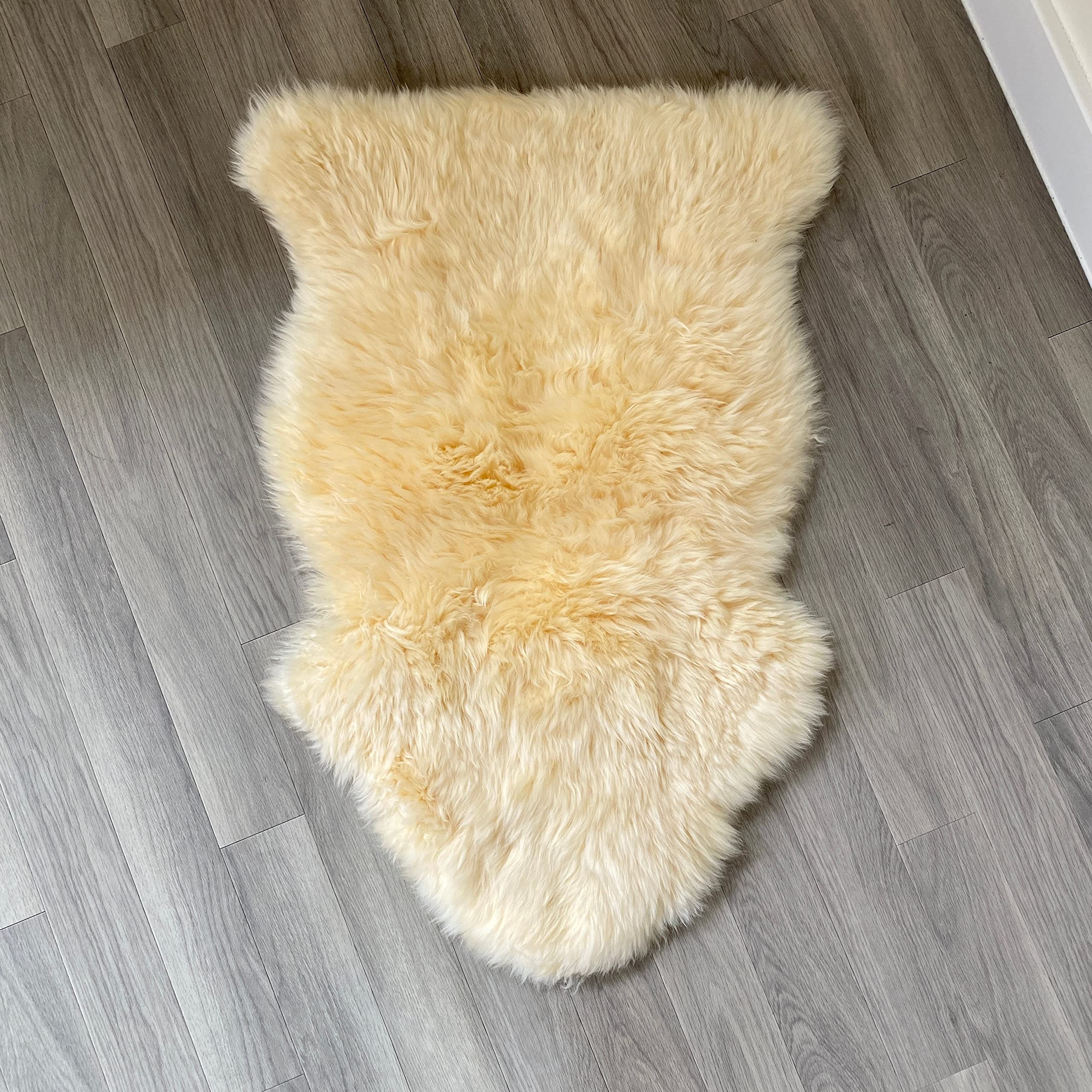 Véritable tapis en peau de mouton colorée | Tapis en peau de mouton extra épais (crème, simple 95 x 60 cm)