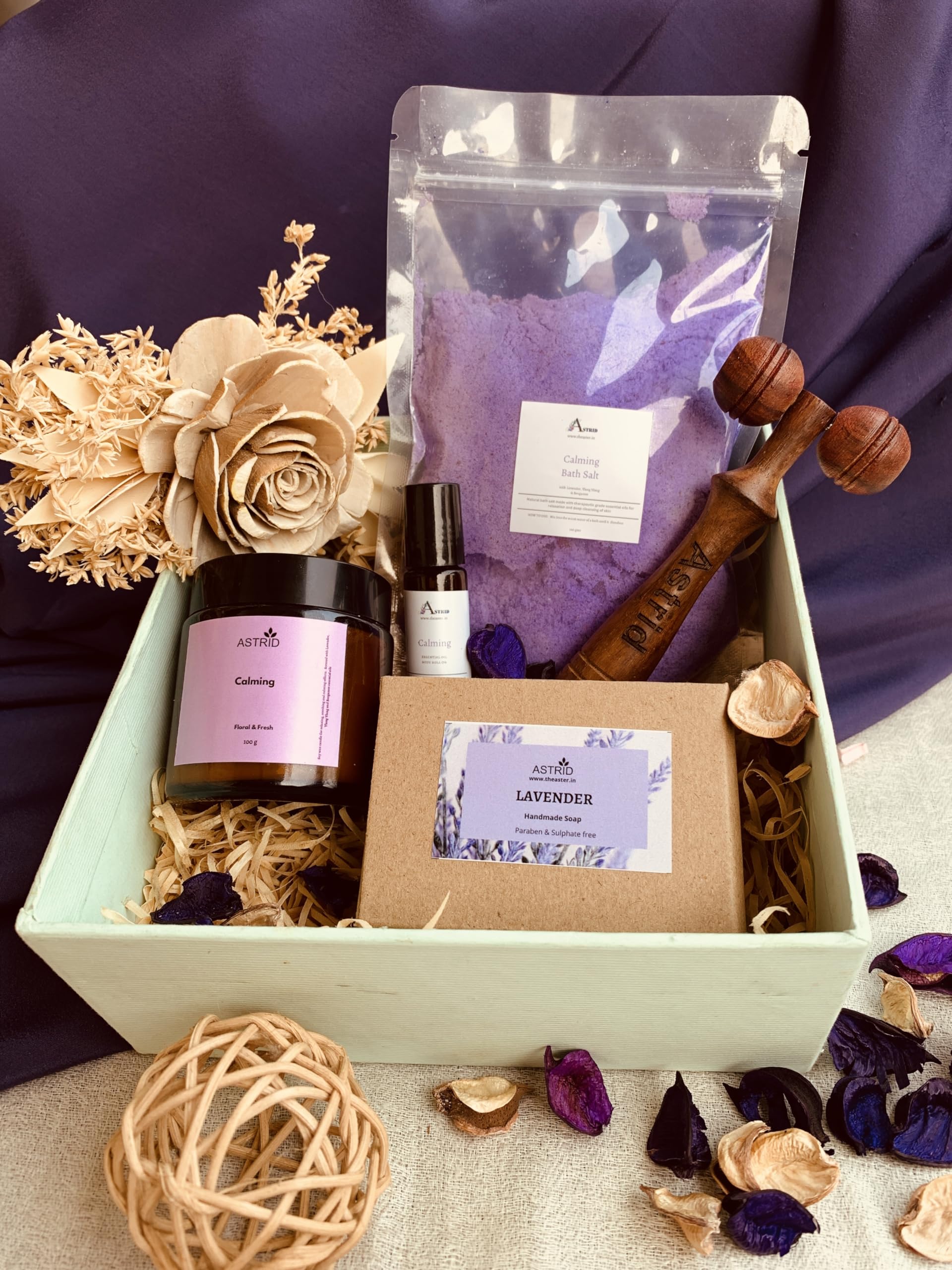 Astrid Lavender gift set, Women's Day Gifting, Calming and relaxation, Set of 5, Bath and Body Care, Wellness Spa hamper, Paraben and Sulphate free-image-25