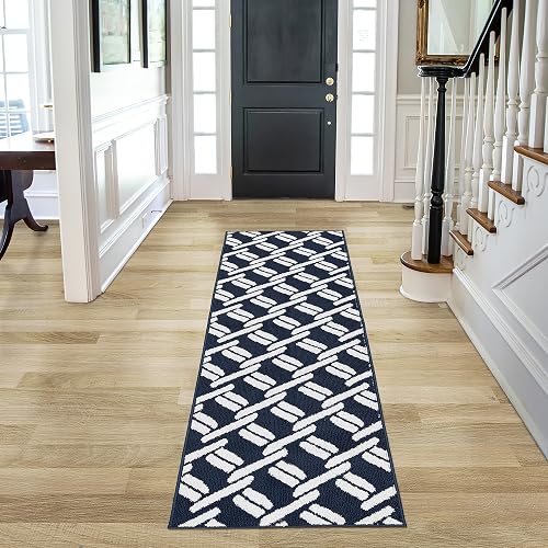 Nautica Chain Navy Runner Rug (26' x 72')