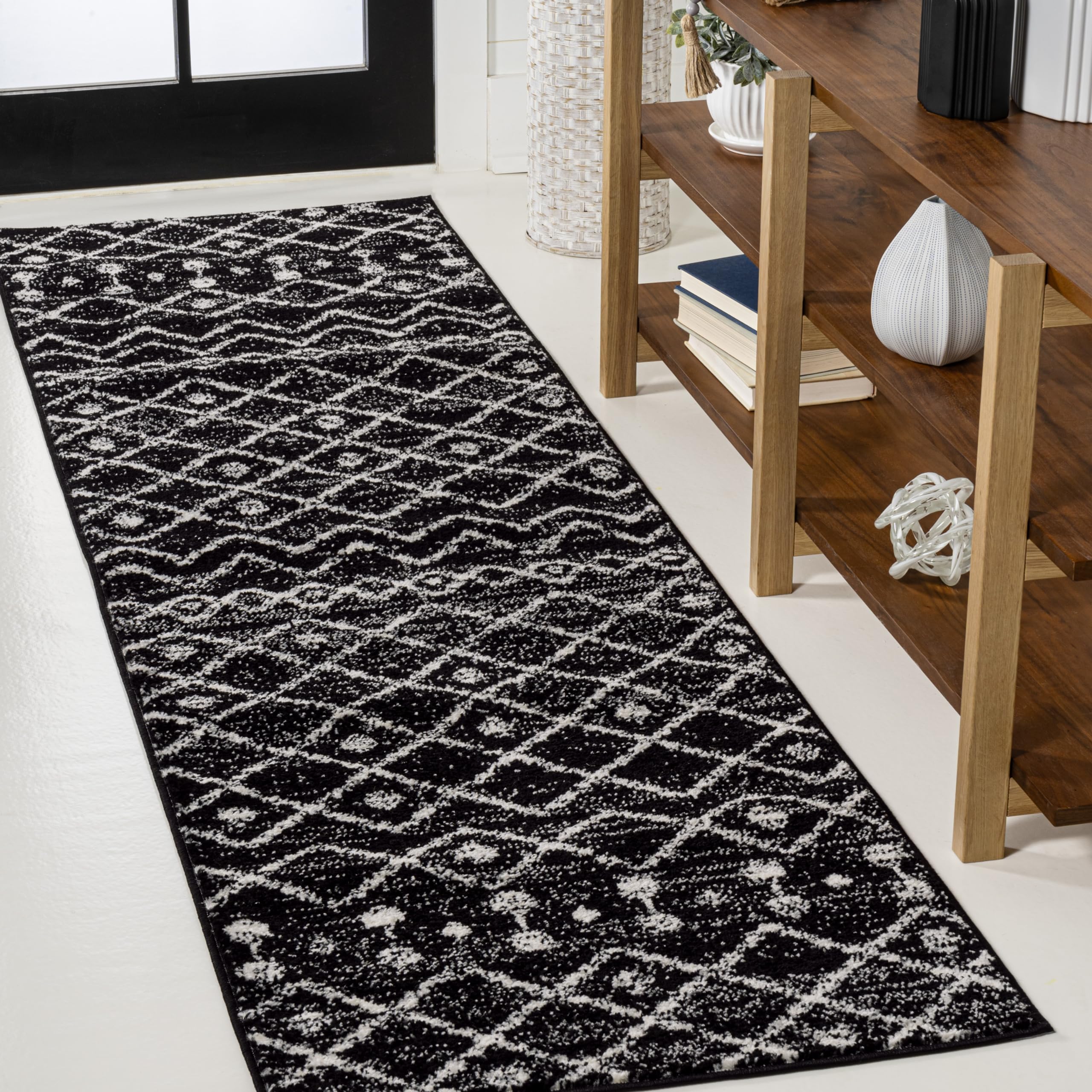 Jonathan Y Aksil Läufer Teppich 2x8 Fuß – Marokkanisches Design, Schwarz/creme, Polypropylen