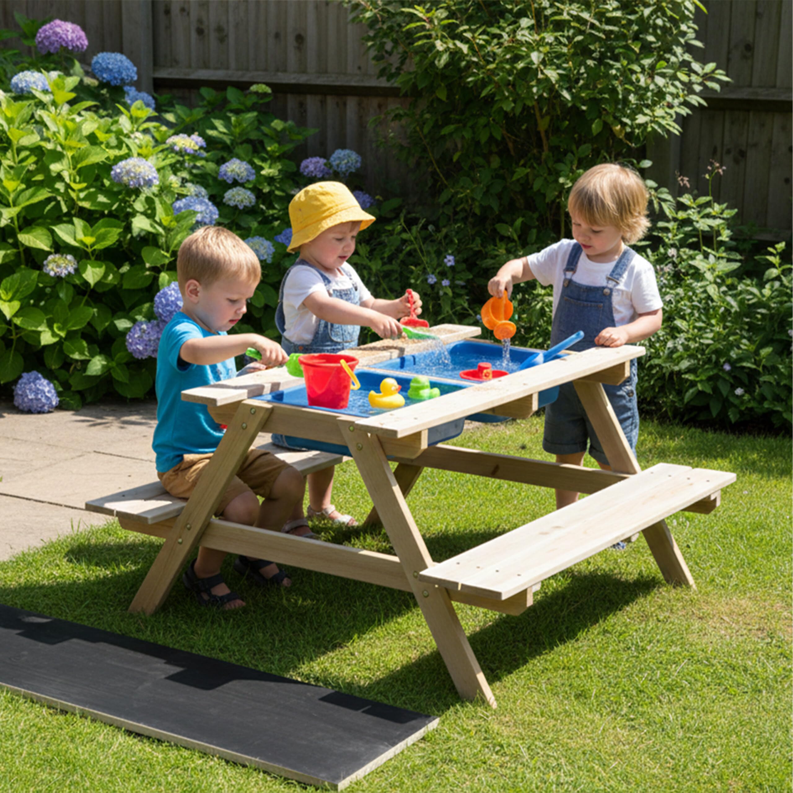 Relaxdays Kindersitzgruppe Holz, 3in1, Spieltisch, Matschküche & Picknicktisch, mit Tafel, HxBxT: 48,5x89x85cm, Natur
