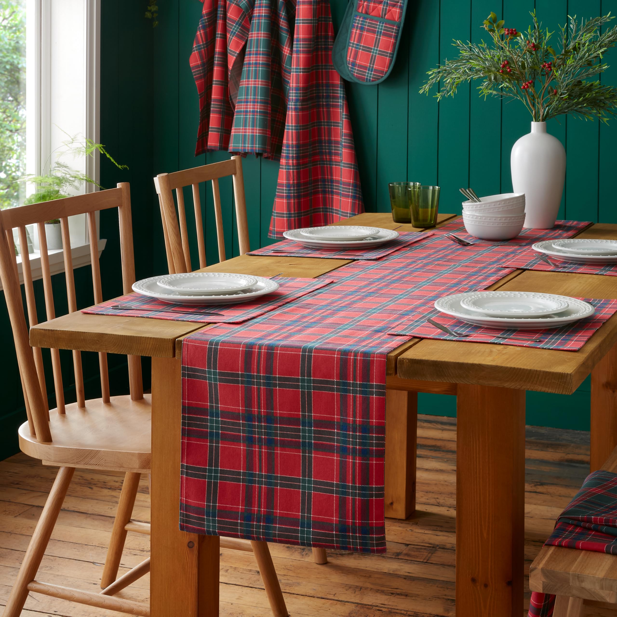 Catherine Lansfield 'Christmas Tartan Check' Cotton Reversible Dining Table Runner in Red