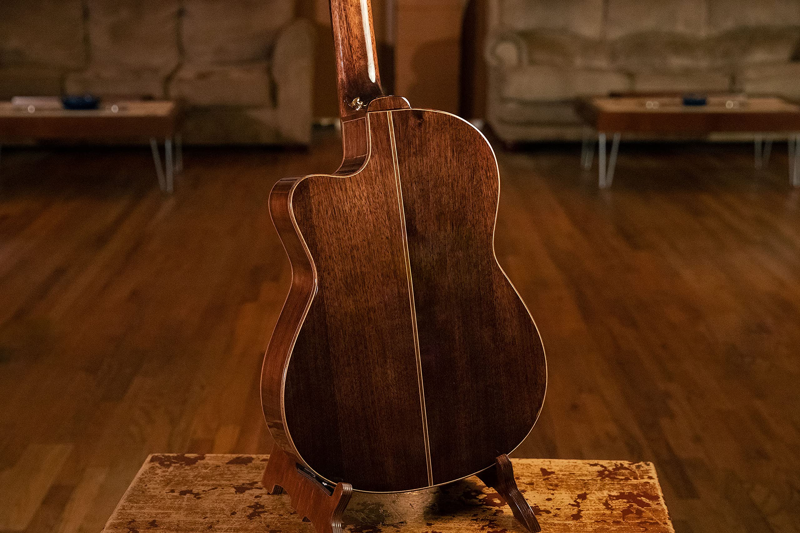 Ortega Guitars Performer Series Chitarra Acustica-Elettrica, con Corde in Nylon, 4/4M Manico Medio, con Borsa, Walmut