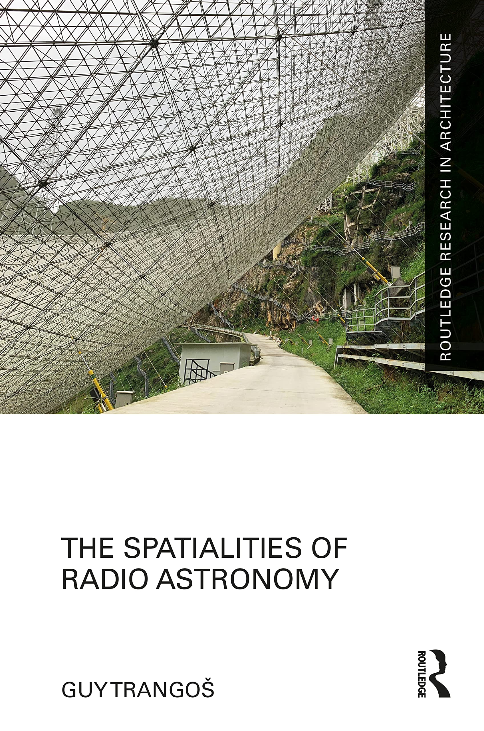 Spatialities of Radio Astronomy : décrypter la géographie complexe des sciences spatiales