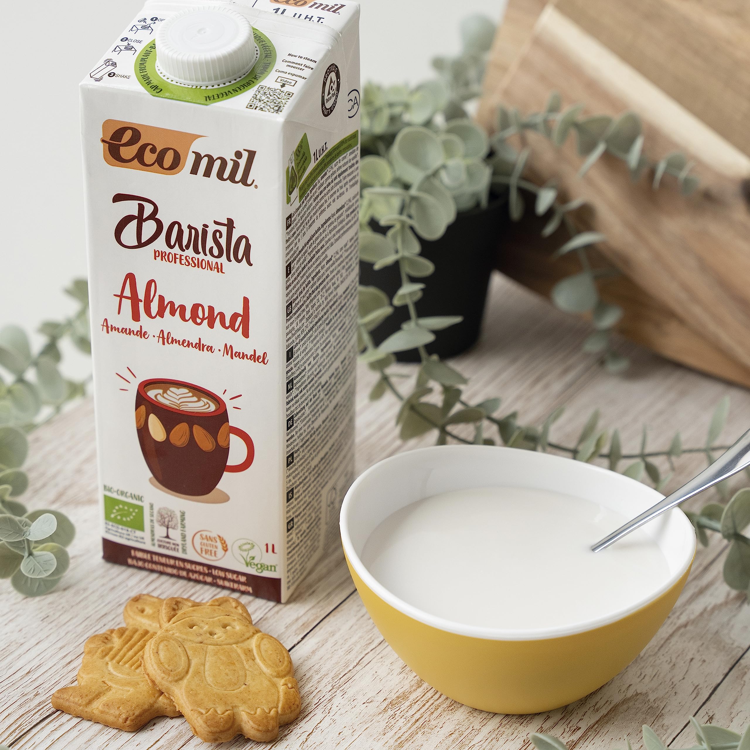 ECOMIL Barista Almond Bio, Bebida de Almendra Bio Especial para Barista, Sin Lactosa, Sin Gluten, Sin Soja, Sin Huevo, Sin Proteína Láctea, Bajo Contenido en Sal y Vegano, 1 L