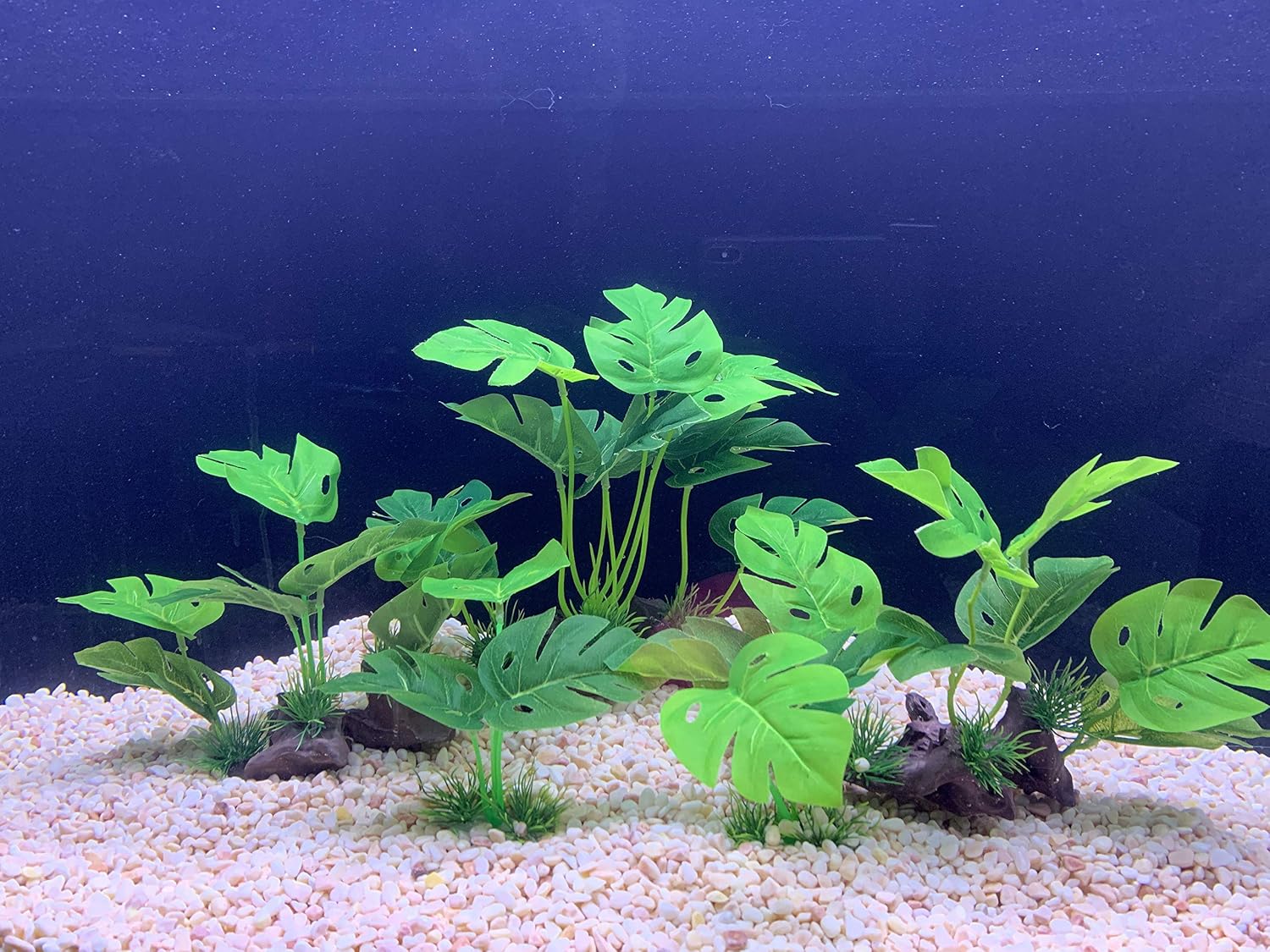Aquarium Fish Tank Green 5 Pcs Lifelike Underwater Plastic Plant Aquatic Water Grass Decor (Set 1)