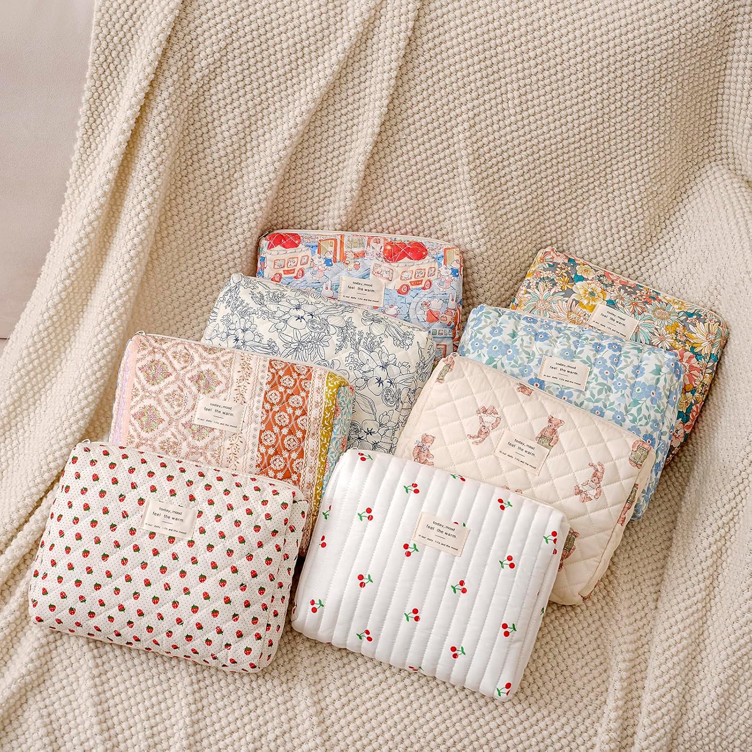 uekeboag Quilted Cotton Makeup Bag,Coquette Quilted Toiletry Bag for Women and Girls,Floral Coquette Pouch,Cute Kawaii Travel Cosmetic Bags(Brown Flower) - Image 5