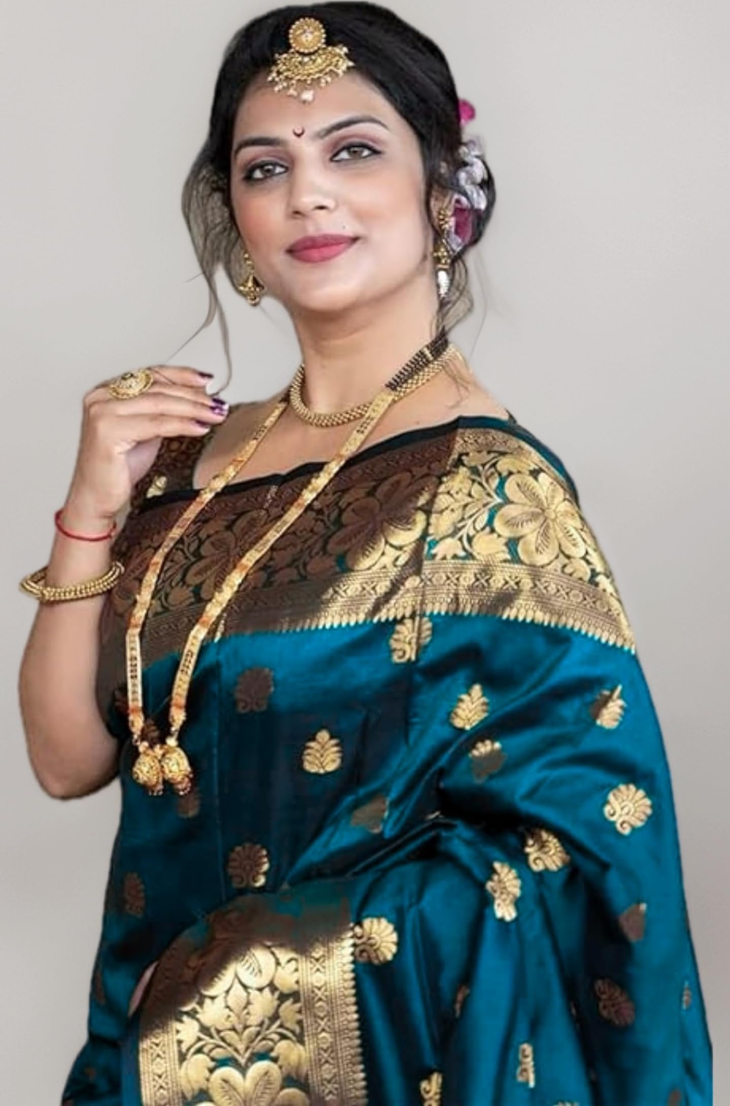 Women's Pure Soft Silk Saree With Blouse Piece For Wedding