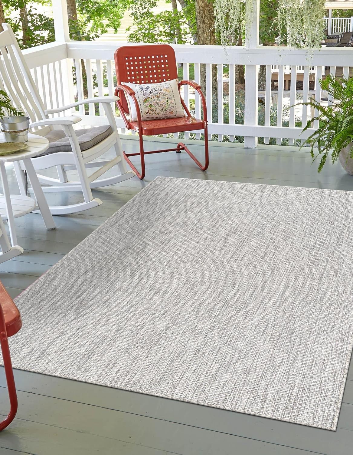 Rugs.com Outdoor Solid Collection Rug – 2' x 3' Light Gray Flatweave Rug Perfect for Entryways, Kitchens, Breakfast Nooks, Accent Pieces