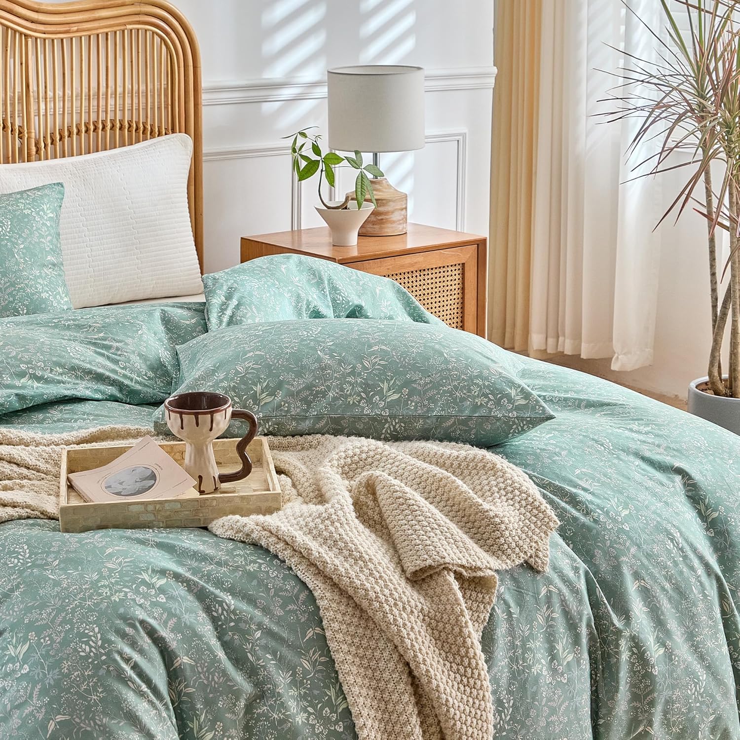 3 Pieces Comforter Set Queen Size for Adults Wear Resistant Sage Green Bedding Comforter Set for Spring, Autumn, Winter Simple Floral Comforter Set, 90''x90''