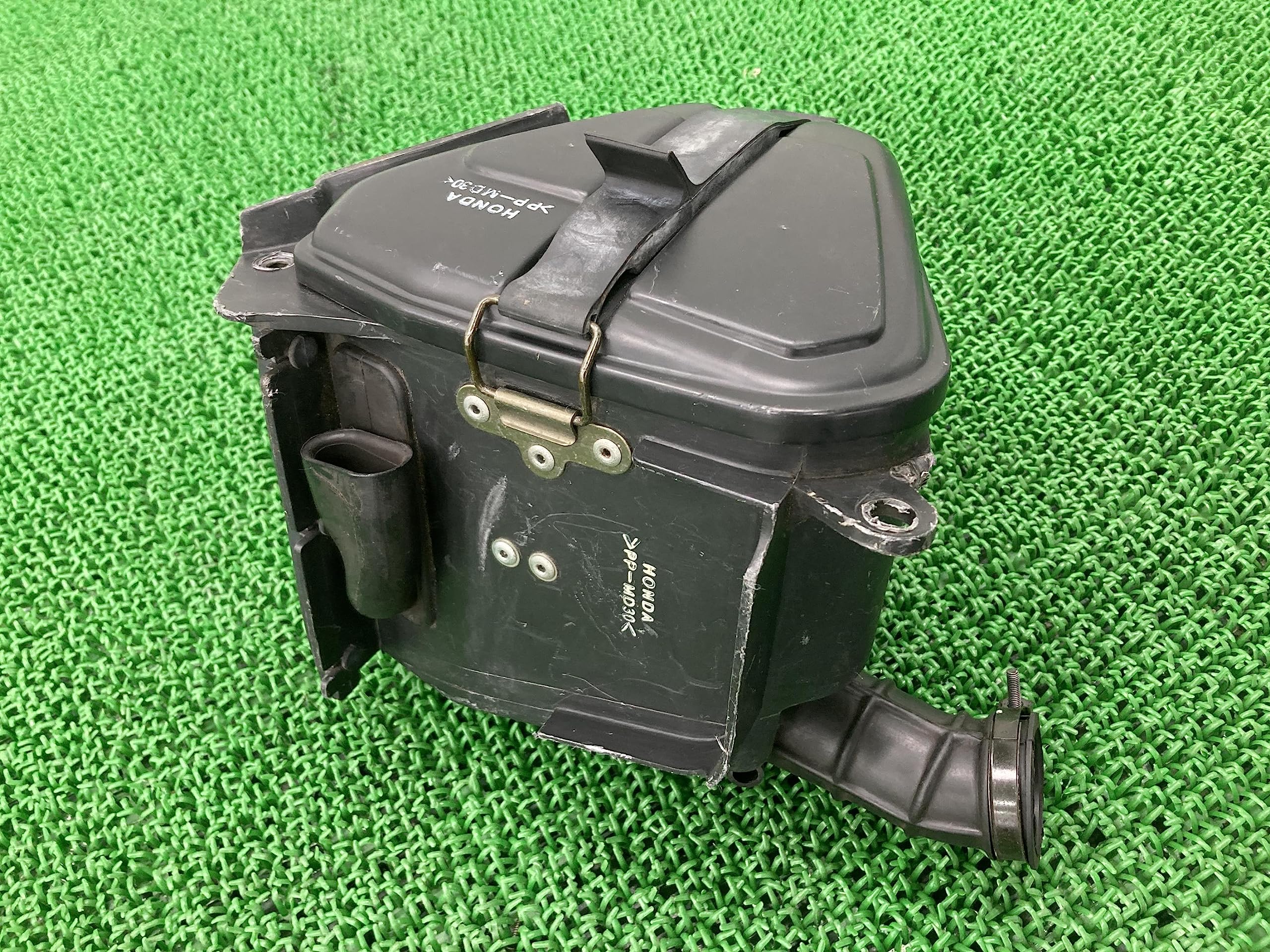 XR100XR50エイプエアクリーナーボックス ホンダ エイプ50 エアクリーナーボックス GEY 純正 中古 バイク