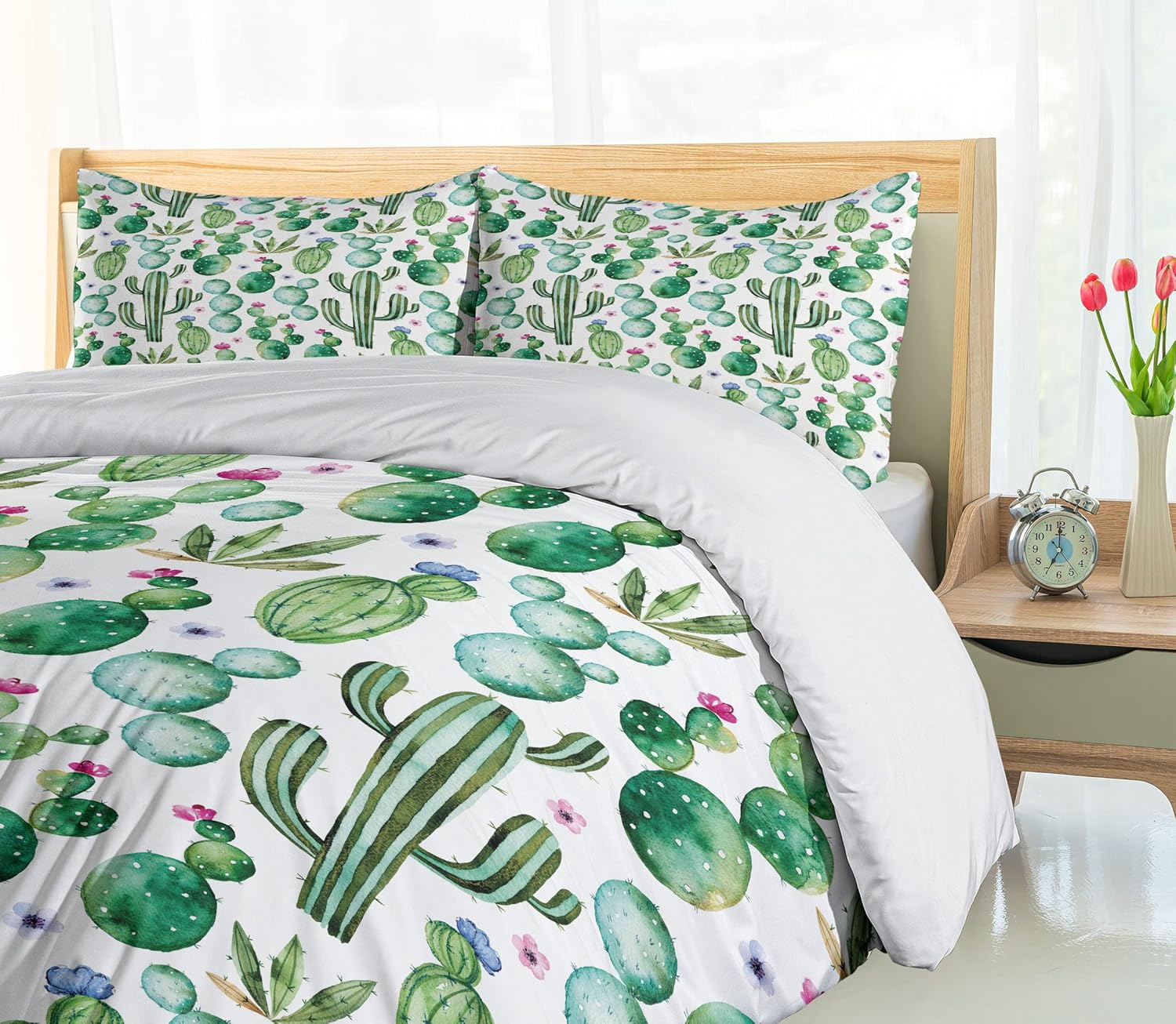 Ambesonne Green Duvet Cover Set, Mexican Texas Cactus Plants Spikes Cartoon Like Print, Decorative 3 Piece Bedding Set with 2 Pillow Shams, Queen Size, Lime Green Pale Pink