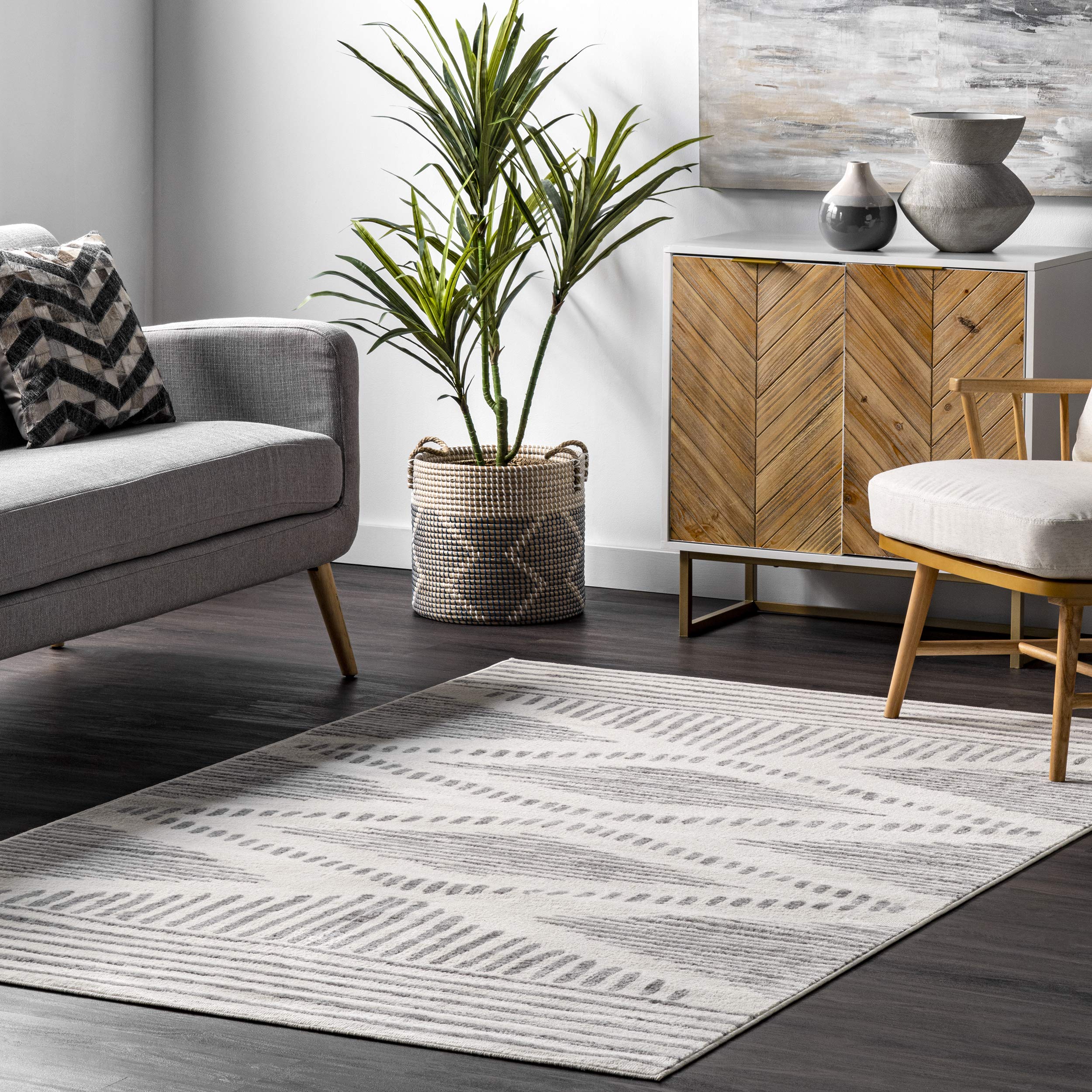 Snapklik.com : nuLOOM Briggs Tribal Striped Area Rug