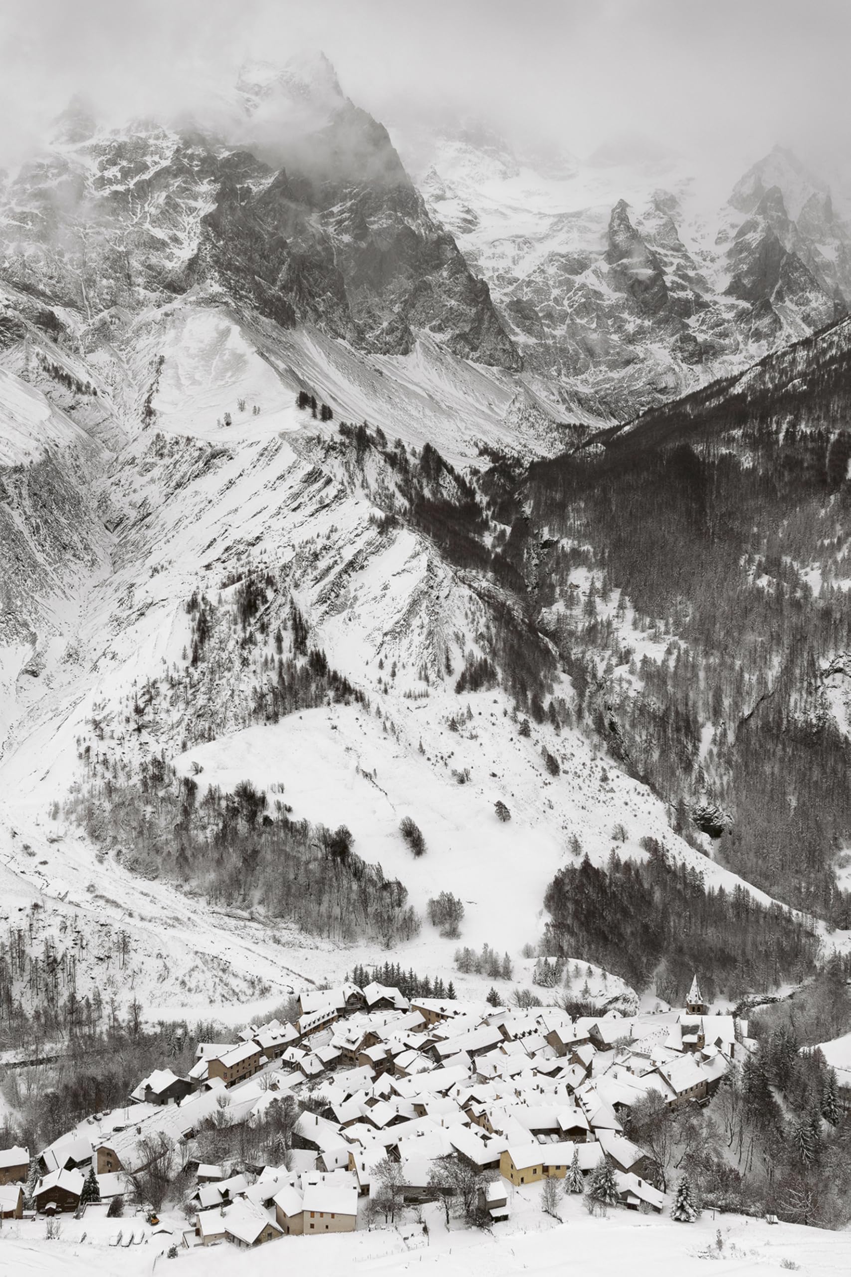 Winterland: The Colors of Snow