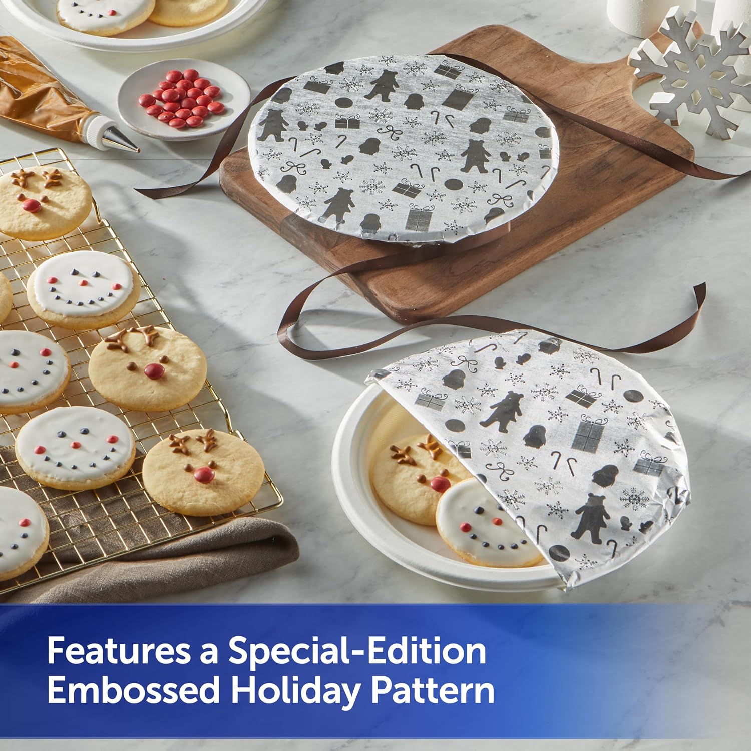 Reynolds Wrap Fun Foil, Embossed Aluminum Foil Roll, Features a Limited-Edition Holiday Pattern for Wrapping Food Gifts and Covering Holiday Dishes, 8.33 Yards X 12 Inches, 25 Sq. Ft.