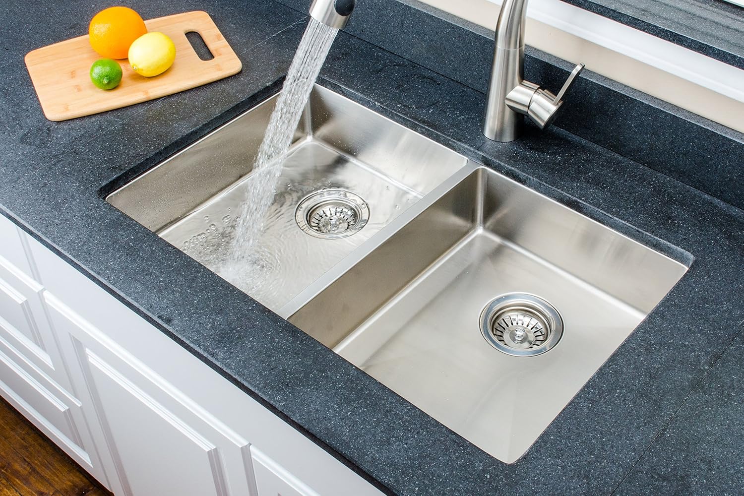 Wells Handcrafted 30-inch 18-gauge Undermount 50/50 Double Bowl ADA Compliant Stainless Steel Kitchen Sink with Strainer