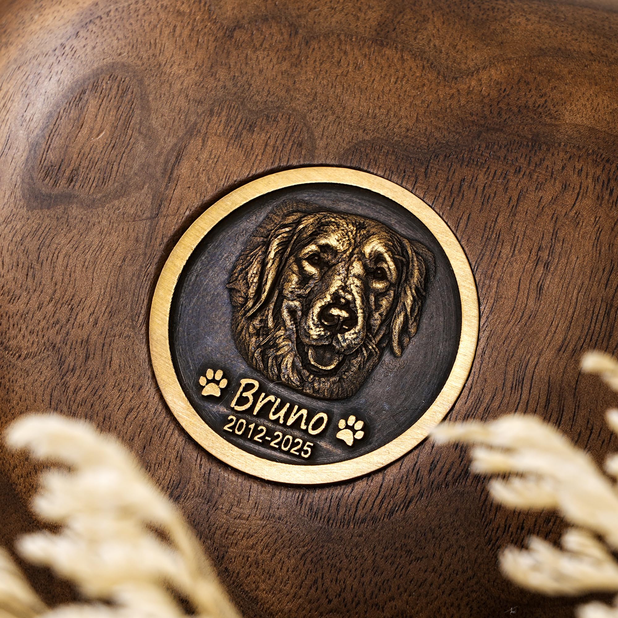 Urne Funéraire Personnalisée pour Animaux de Compagnie avec Incrustation en Laiton, Urne en Bois en Forme de Cœur avec Photo, Souvenir pour Chat ou Chien, Cadeau de Mémoire pour Perte d'un