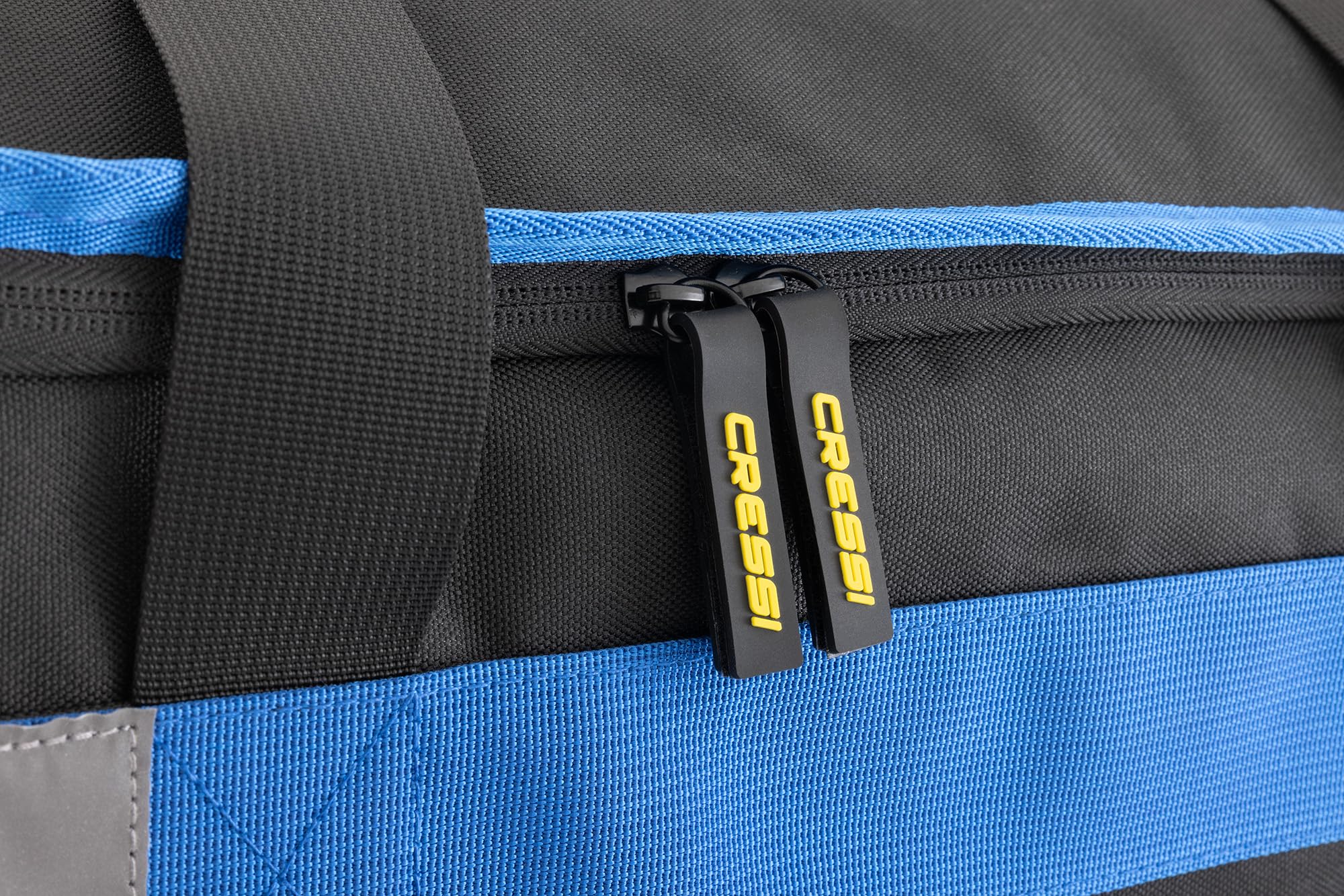 CRESSI seit 1946 - Olimpia Pool Family Duffle - Modulare Sporttasche, ideal für Männer und Frauen fürs Schwimmbad und Wassersport, auch für Gruppenaktivitäten, Schwarz/Blau, 45 L