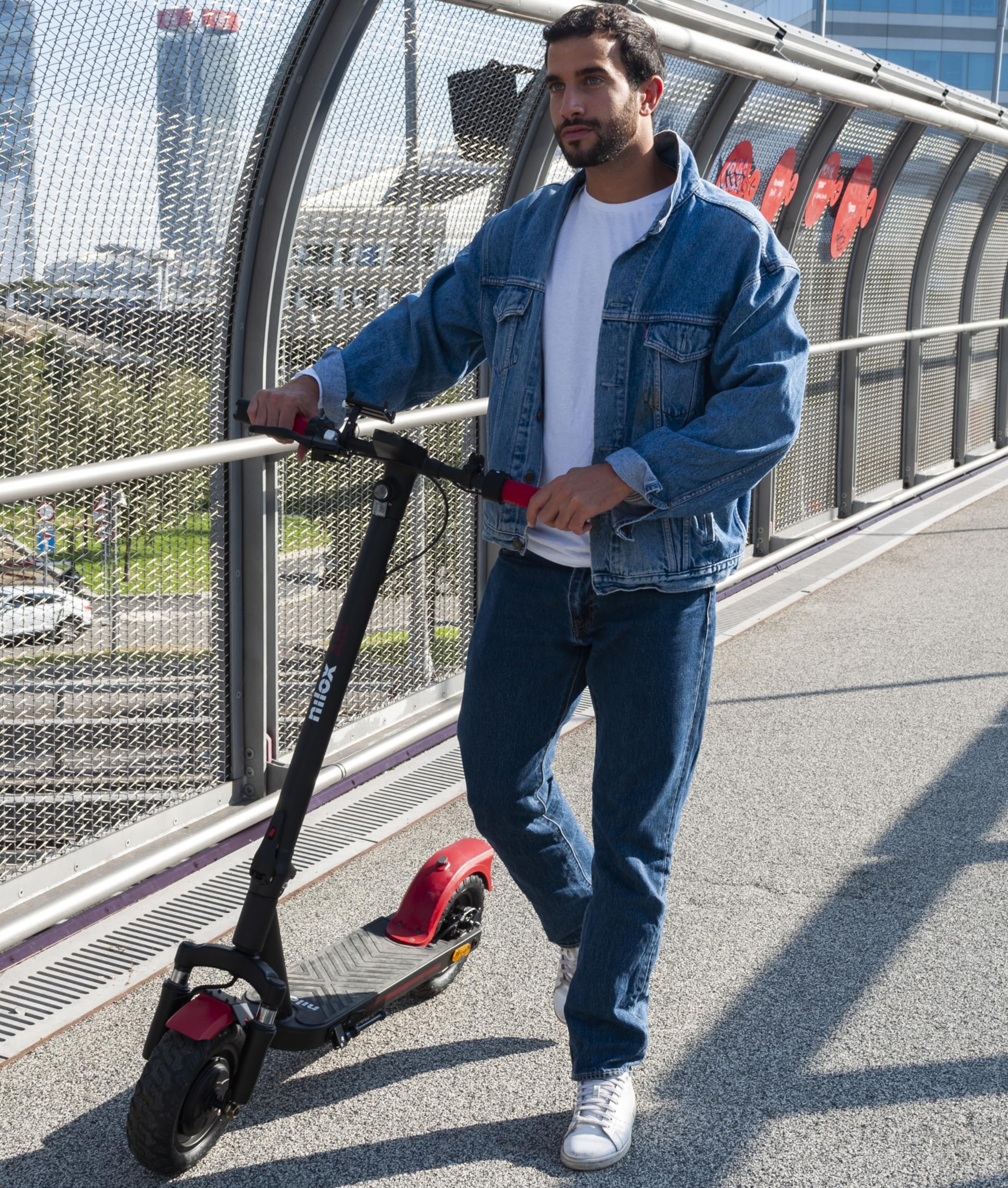 Nilox Monopattino Elettrico, Monopattino Ripiegabile con Ruote Offroad da 10'', Batteria 36V 10Ah, Autonomia 30Km, Display LCD, App con Funzione di Bloccaggio