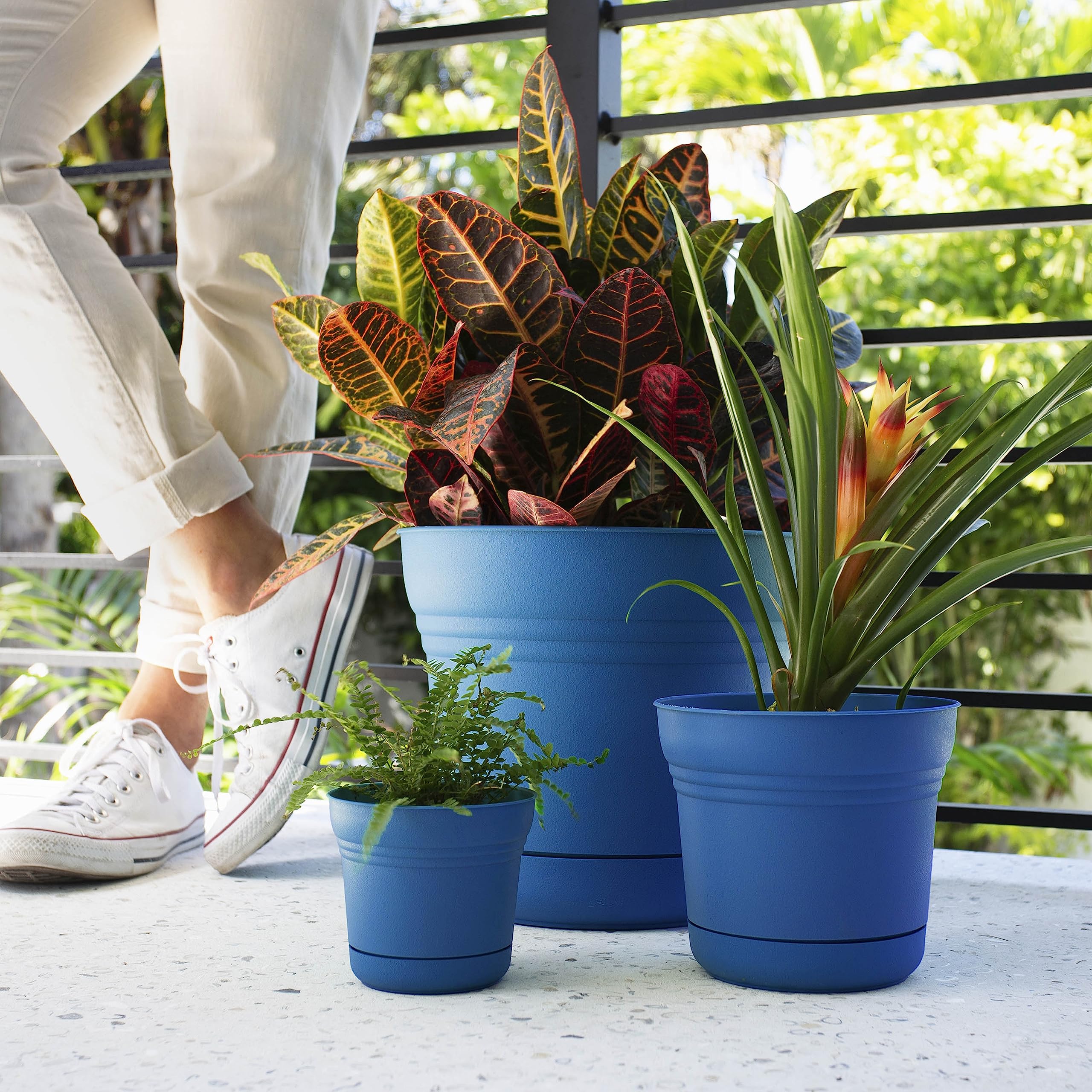 Amazon.com : Bloem Saturn Planter w/Saucer 5