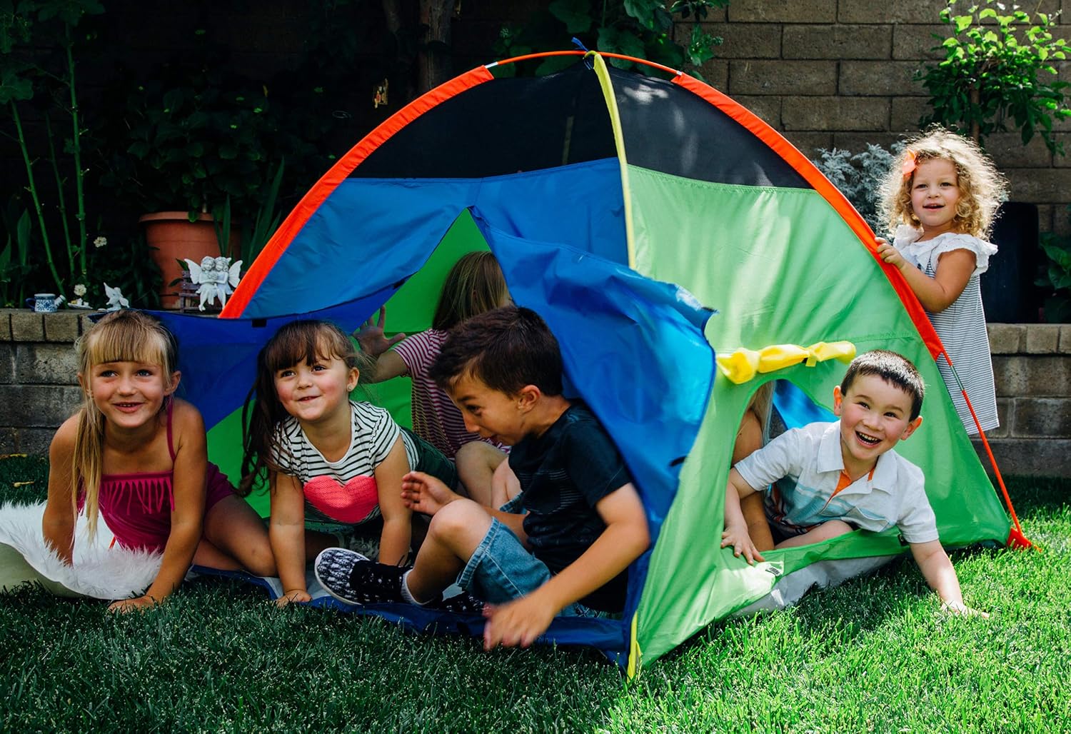 Pacific Play Tents 40205 Kids Super Duper 4-Kid Dome Tent Playhouse, 58" x 58" x 46" : Toys & Games