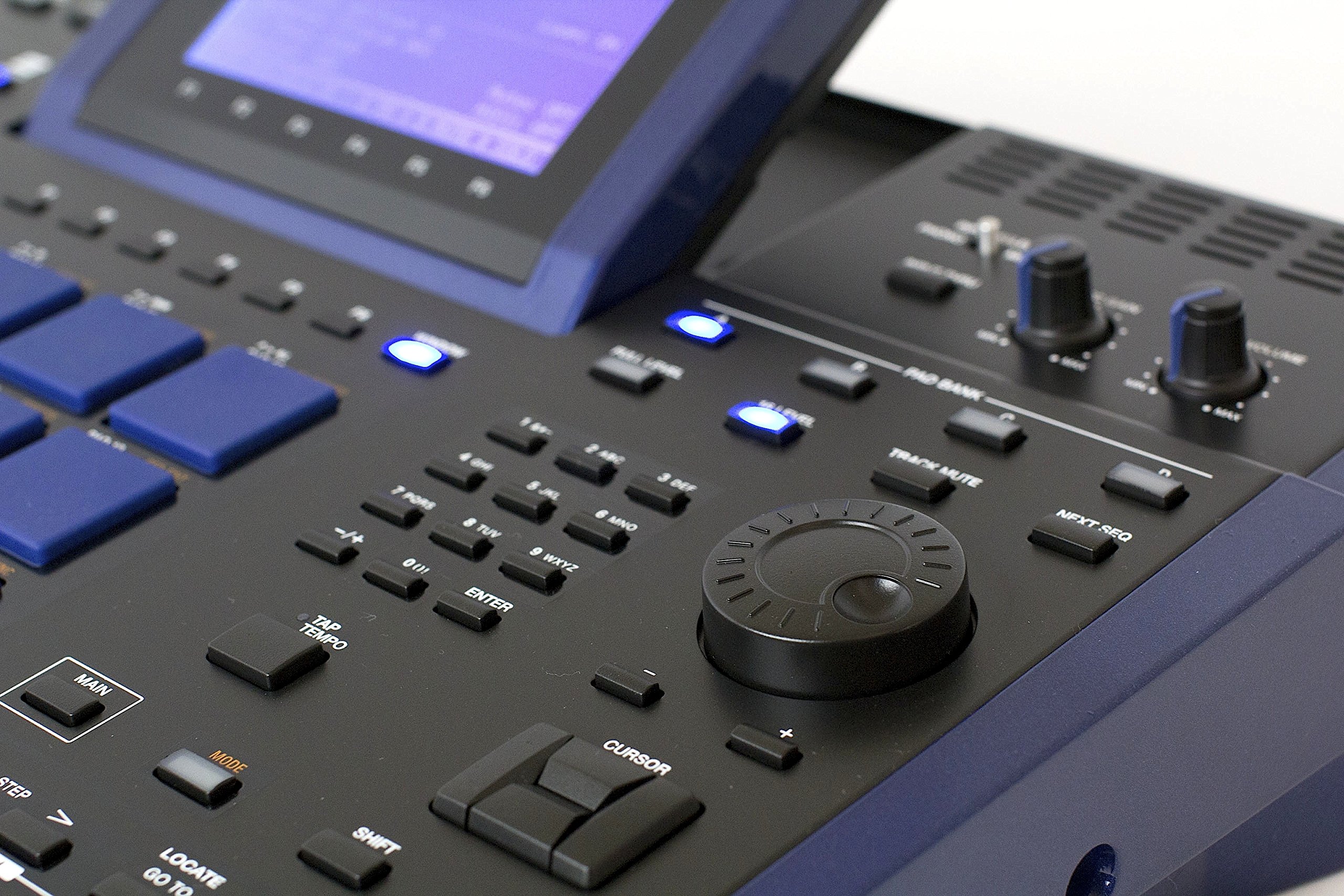 Akai MPC 5000 Music Production Center 64 MB (USB 2.0) : Amazon.es