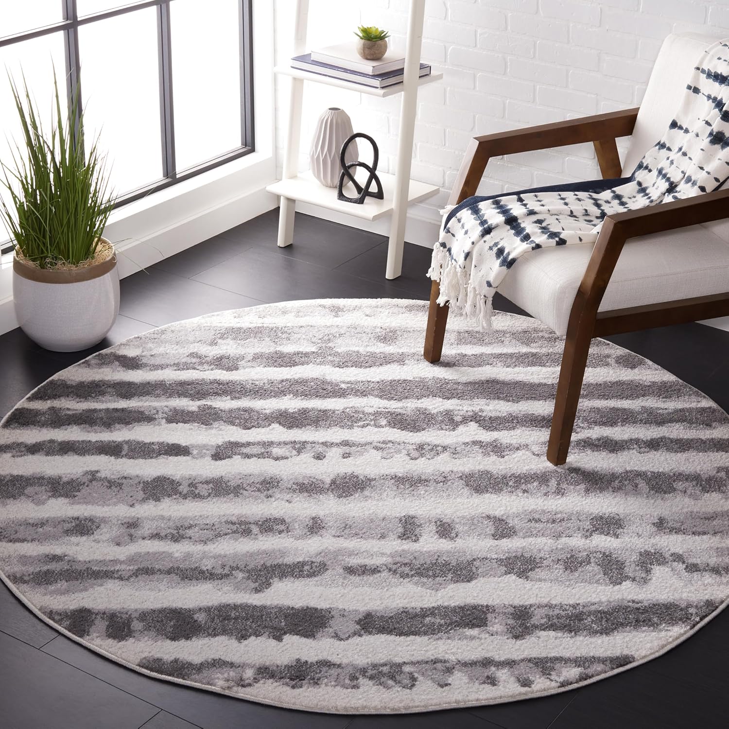 SAFAVIEH Adirondack Collection Runner Rug - 2'6" x 8', Ivory & Charcoal, Modern Wave Distressed Design, Non-Shedding & Easy Care, Ideal for High Traffic Areas in Living Room, Bedroom (ADR126N)