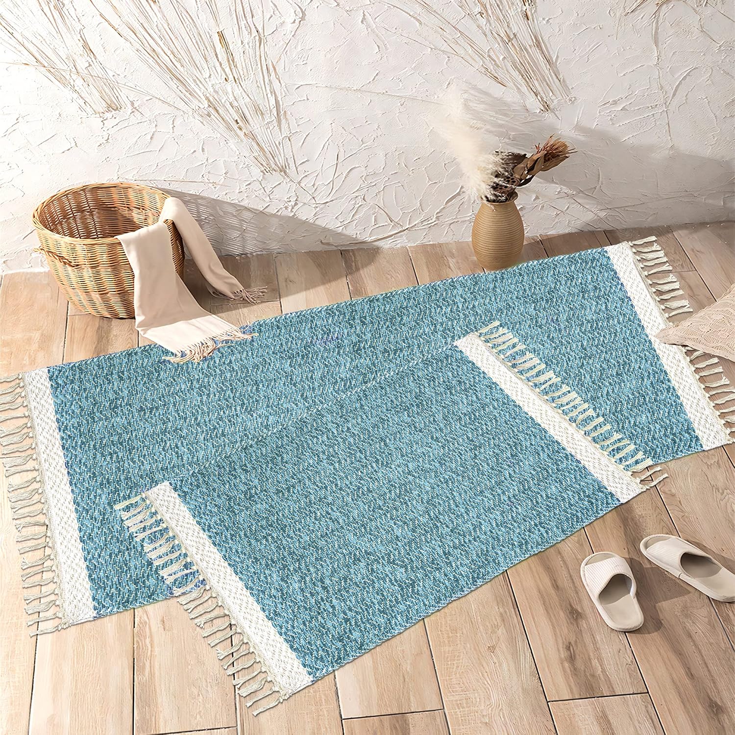 Eanpet Boho Rug 2' x 3' Washable Braided Runner Rugs Cotton Area Rug with Tassels Hand Woven Small Throw Rug Reversible Indoor Outdoor Floor Mats for Laundry Room Kitchen Bedroom Bathroom,Blue