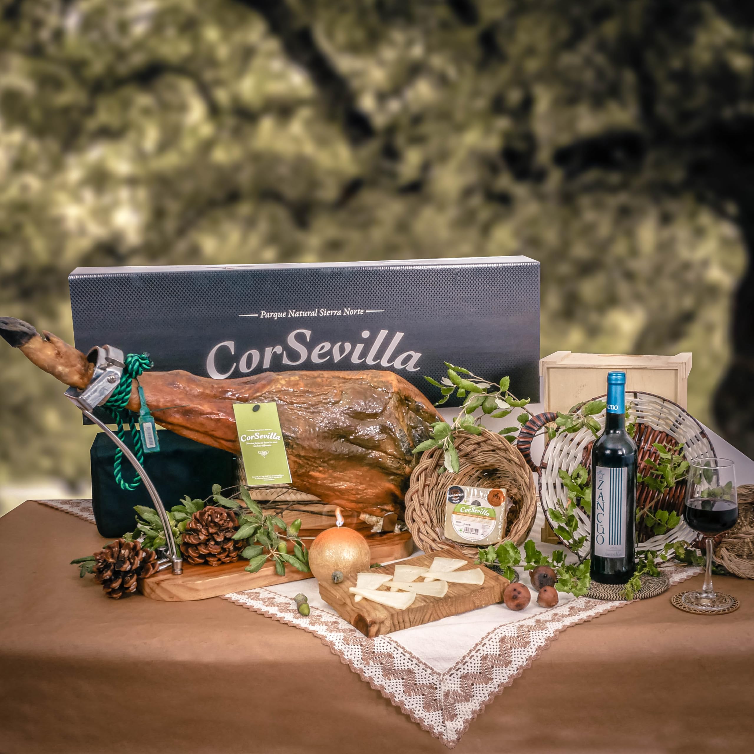 Corsevilla - Lote de Navidad - Jamón de Cebo de Campo 75% - Regalo - Quesos - Ibéricos - Vinos - Para Amantes del Queso - Cesta de Navidad.