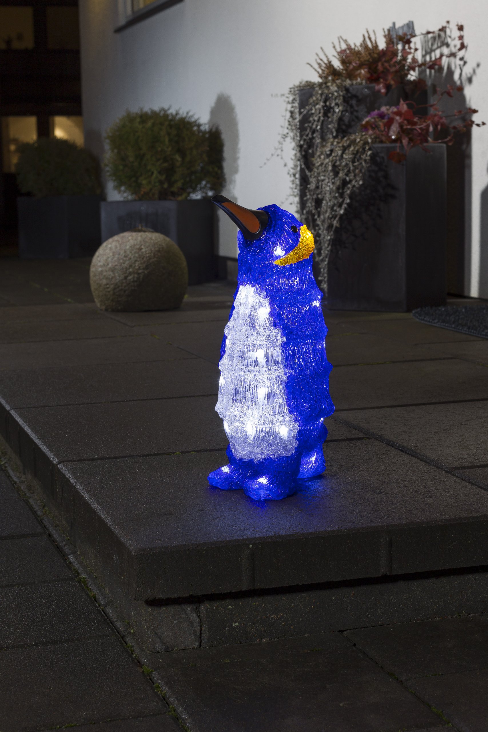 Konstsmide LED-Acrylfigur – Pinguin, 30x14 Cm, Batteriebetrieben – IP44, Für Innen & Außen, Inkl. Timer