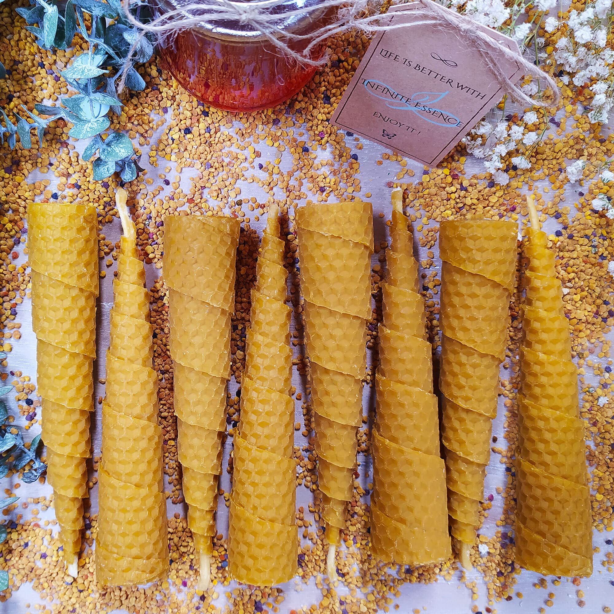 LAMARE 8 Velas de Miel de Abeja Natural 100% Cera de Abeja Hechas a Mano Sin Parafina - Ritual Mágico Buena Suerte 11/22 - Velas Decorativas - Perfectas para regalo (15 cm x 3 cm)