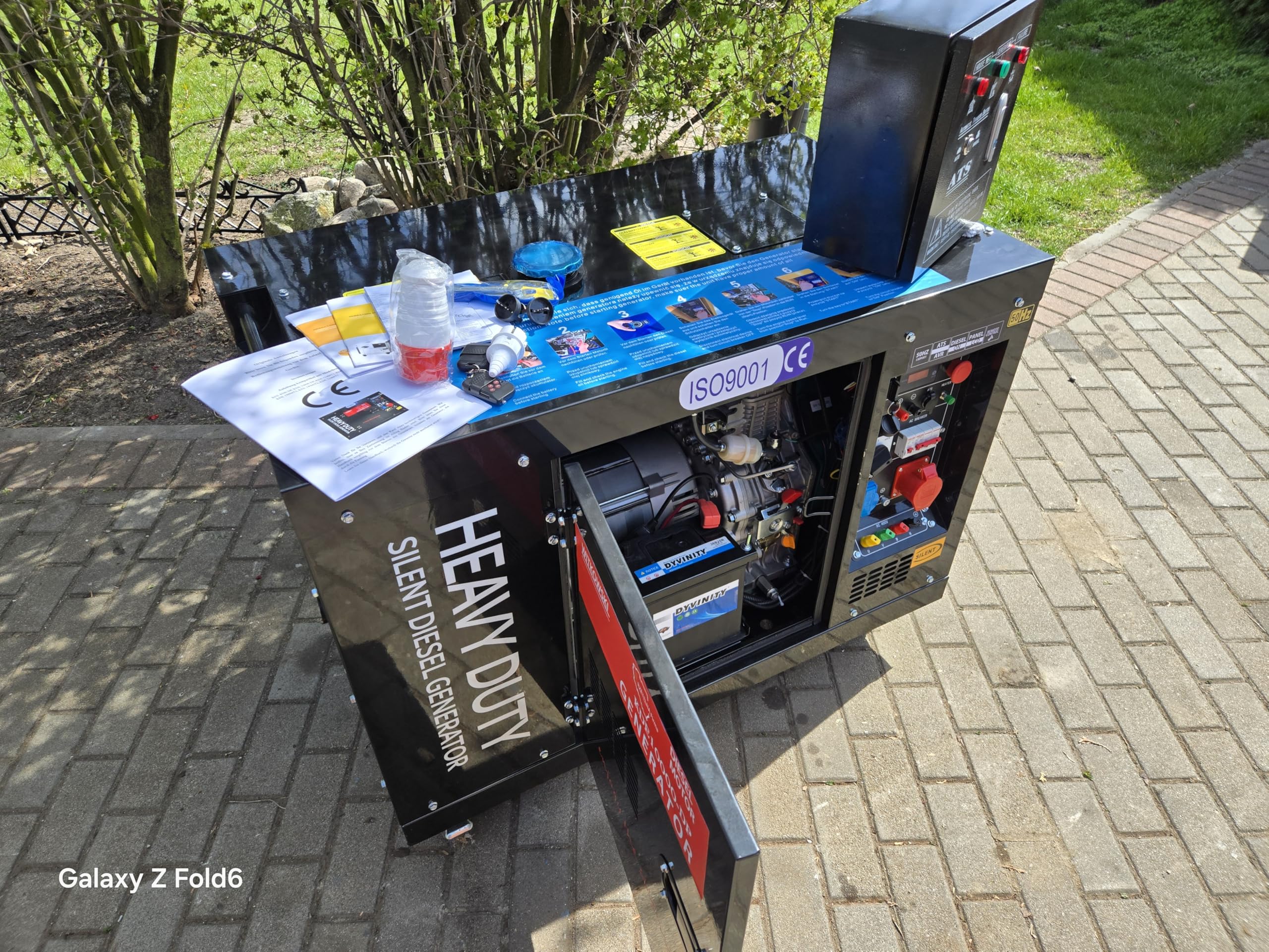 Grupo electrógeno móvil con AVR diesel 11 kVA Dual Power 230 V/400V | WITKOWSKI Generador arranque eléctrico, bujías incandescentes, mando a distancia y preparación ATS KDE10000DP