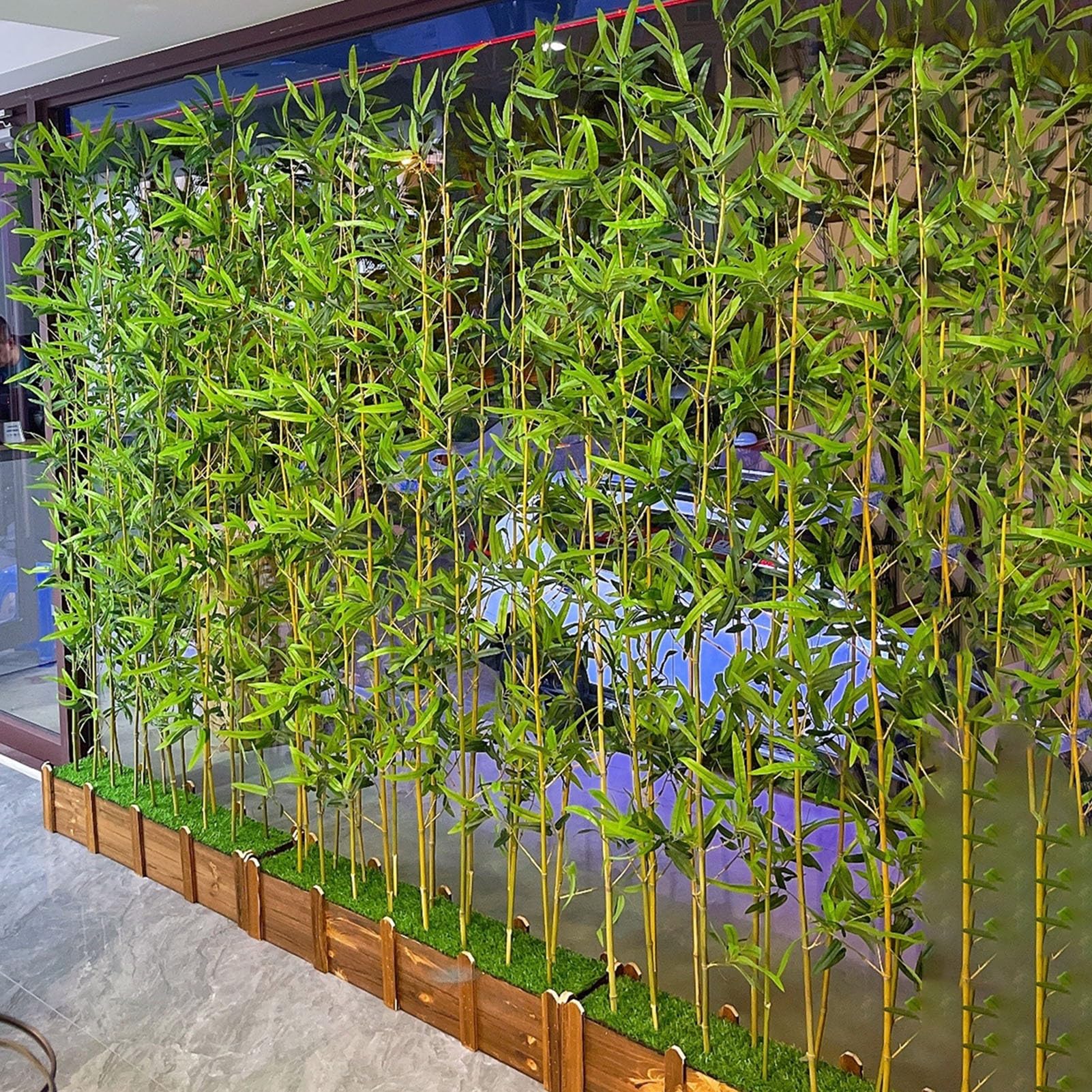 Arbre décoratif commercial en bambou synthétique haut de gamme pour terrasse d'hôtel