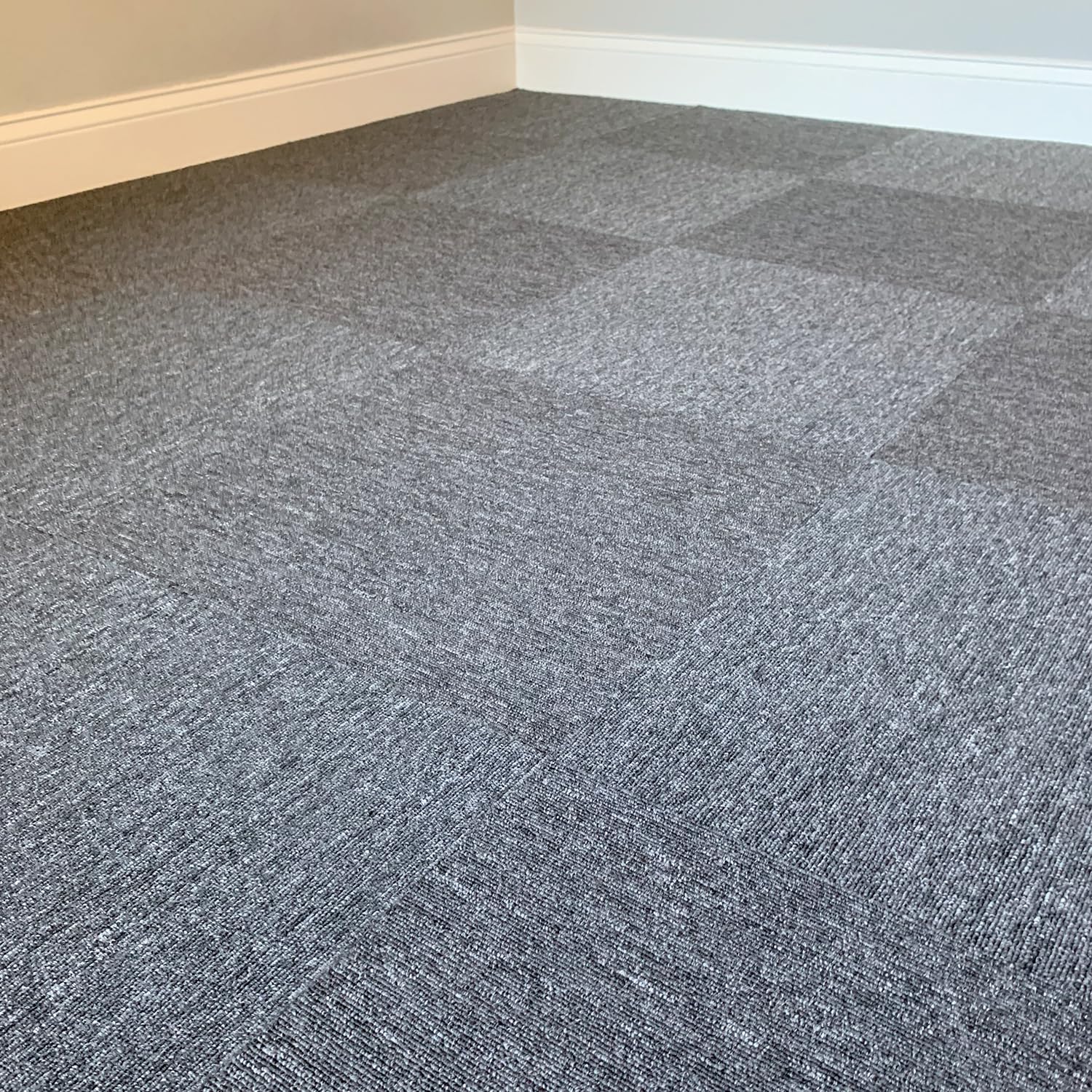 uyoyous 20 Pack Commercial Carpet Tiles, 20'' x 20'' Reusable Carpet Squares with Stickers, 53.8 Sq Ft PVC Backed Carpet Floor Tiles for Home Office,