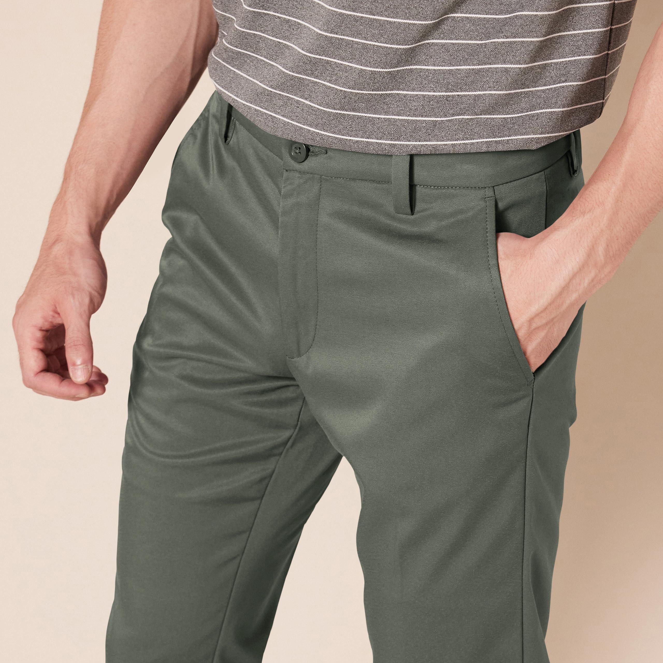 Amazon Essentials Hombre Pantalón de Golf Elástico de Corte Ceñido — view 4