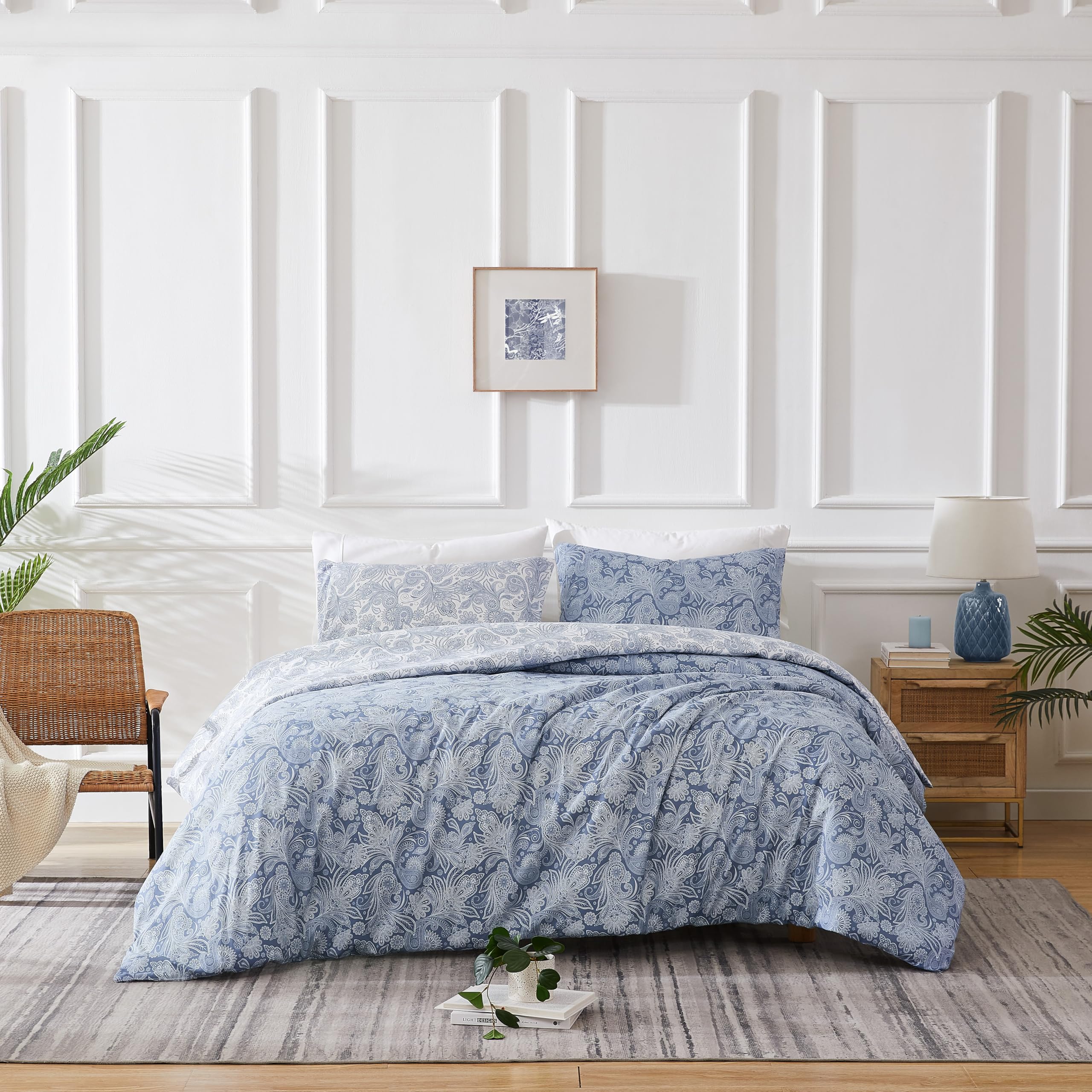 View 1 of  Blue Paisley Duvet Cover Set Reversible Zipper Closure