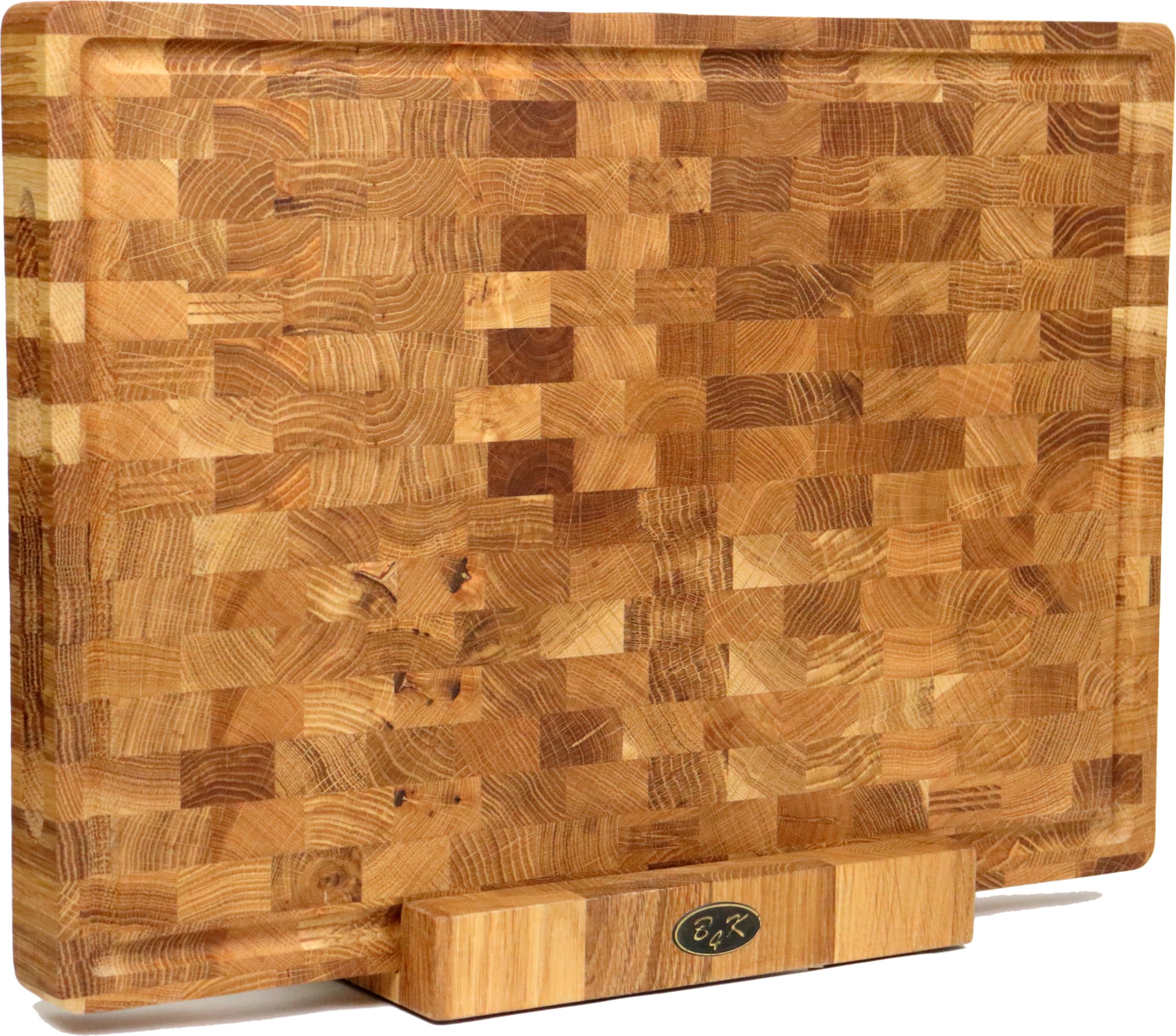 B4K® Schneidebrett mit Ständer aus Eiche Stirnholz 50 × 35 × 4 cm – Massiver Hackblock | Antibakterielles Hirnholzbrett mit Griffen, Saftrille & Silikonfüßen | Perfekt für Küche, Fleisch & BBQ