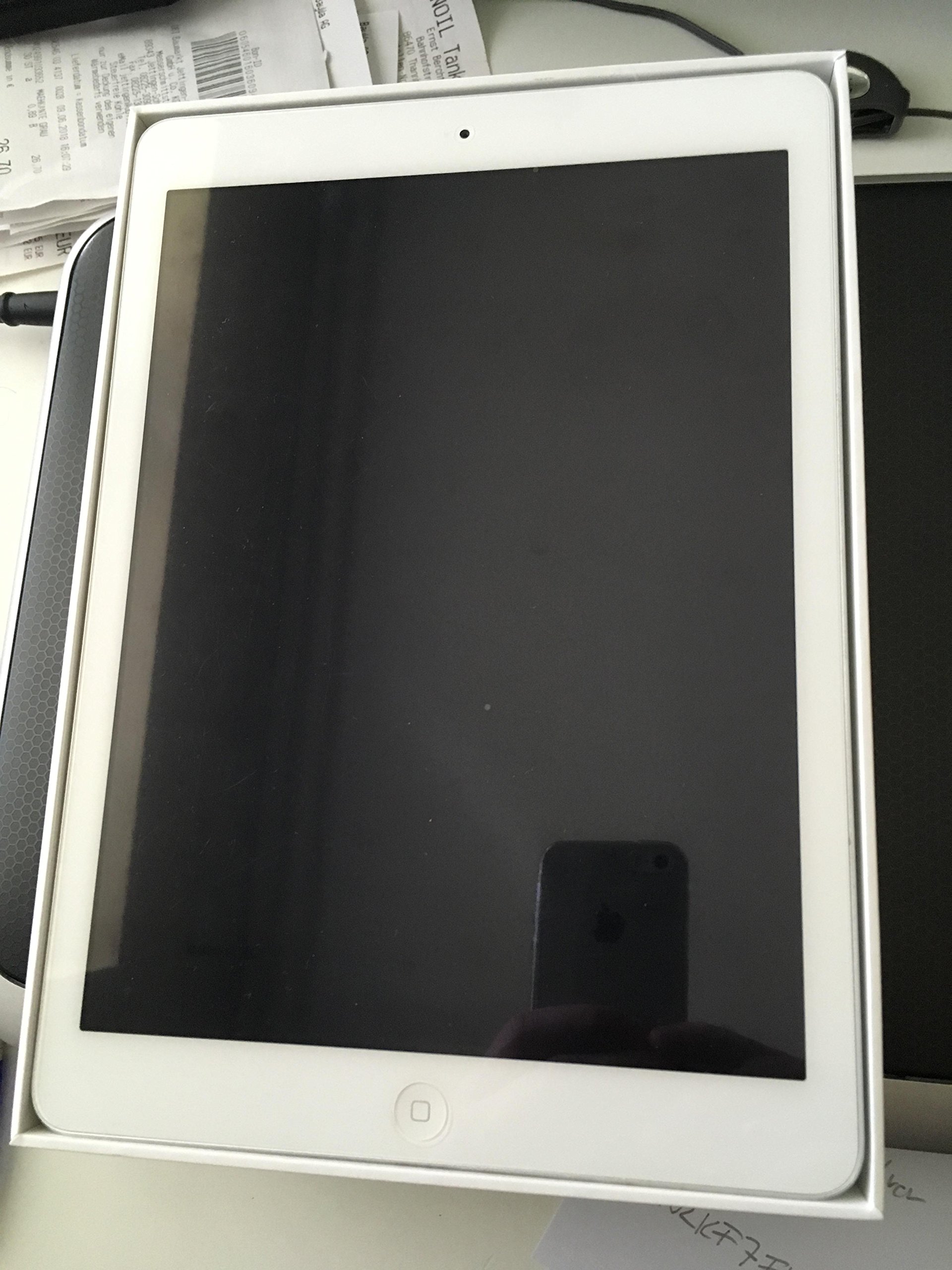 Apple iPad Air 16GB Wi-Fi - Argento
