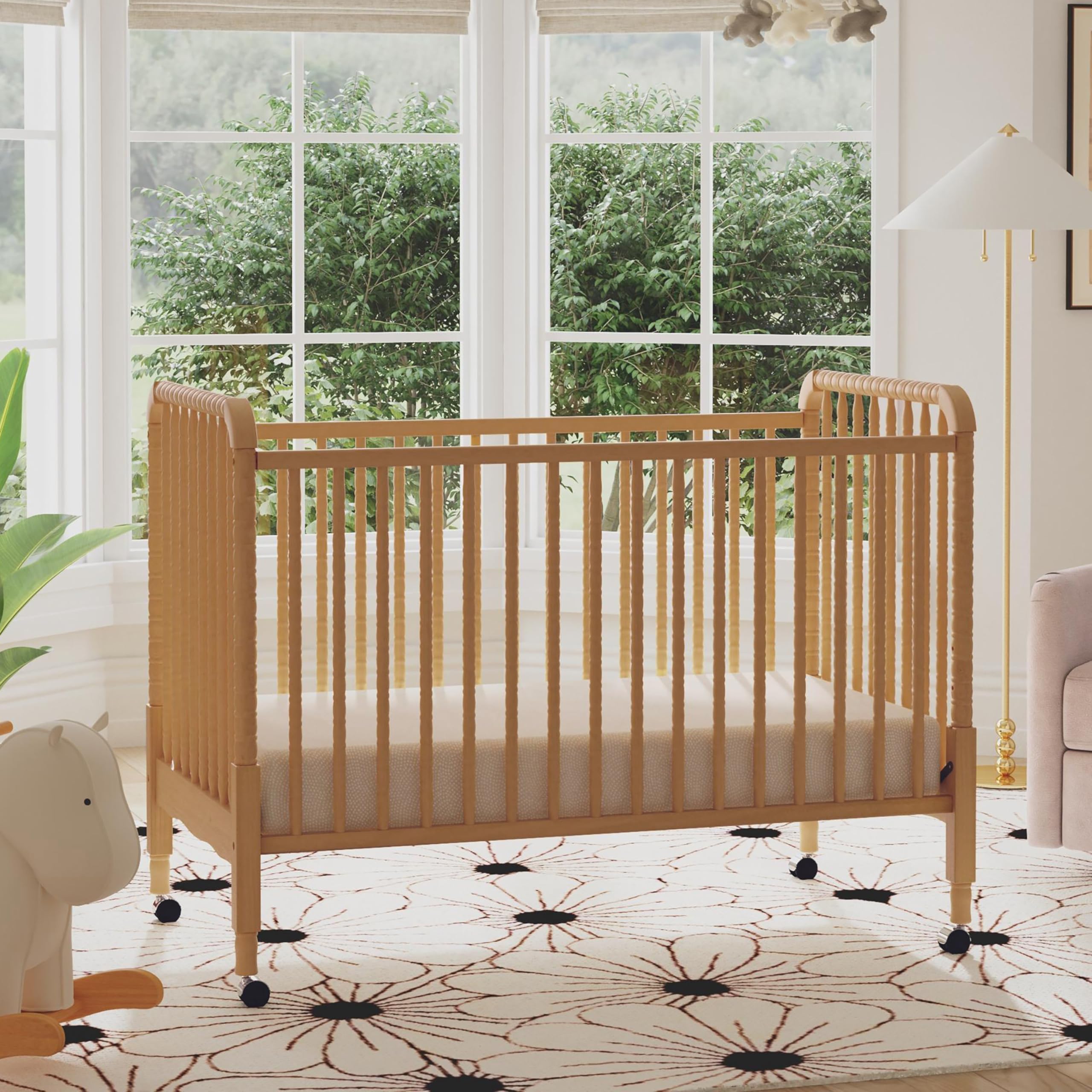 Amazon.com: Davinci Jenny Lind 3-in-1 Convertible Baby Crib, Honey