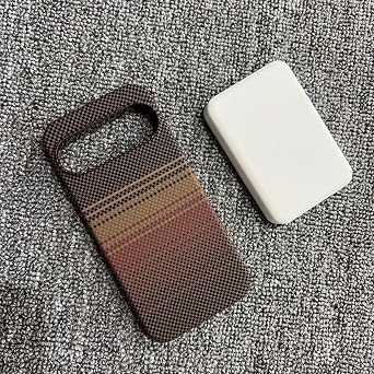 Compatible with Google Pixel 10Pro XL Magnetic Case Ultra Thin Aramid Fiber Carbon Look Hard PC Protective Cover Scratch-Resistant Shockproof Anti-Fingerprint Ultralight Slim Cover - Golden