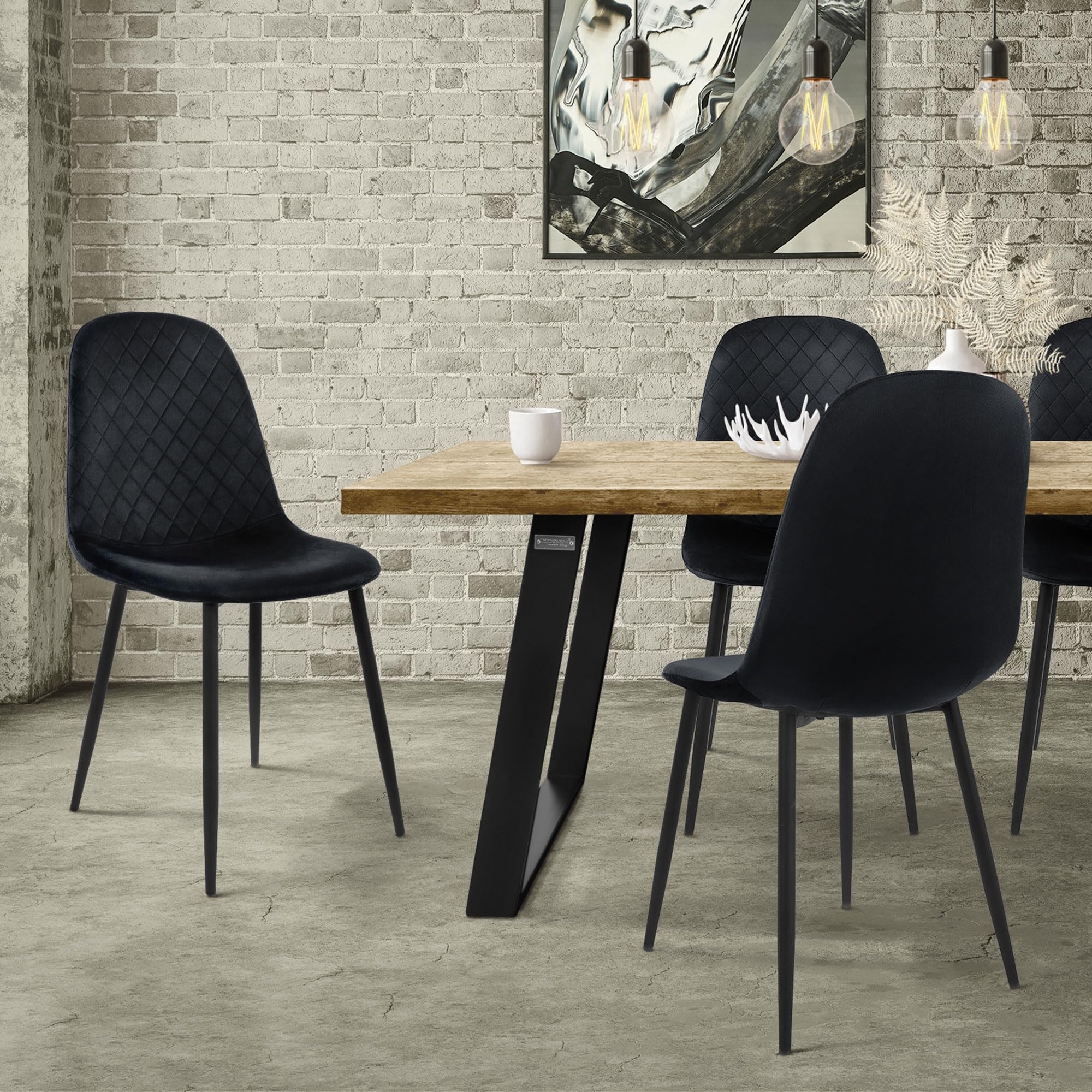 ML-Design Juego de 4X Sillas de Comedor Negras con Respaldo Asiento Ergonómico Acolchado Tapizado de Terciopelo con Patas de Metal Sillón de Diseño Moderno para Mesa de Salón, Escritorio o Cocina